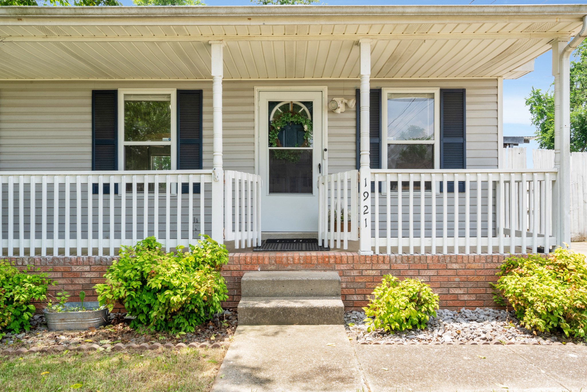 1921 Timberline Cir