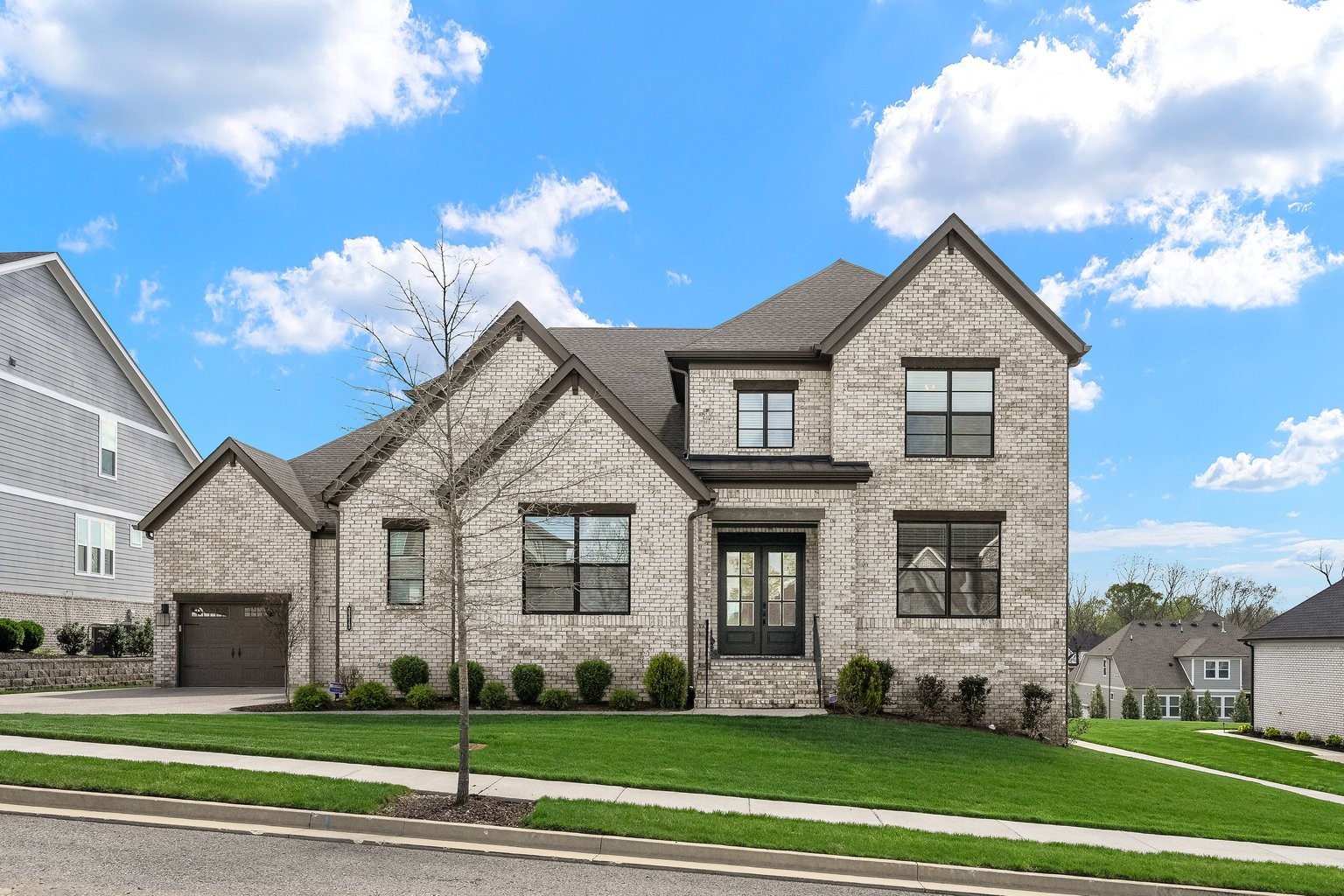 3313 Sarah Bee Ln