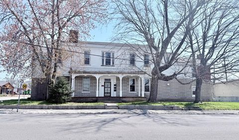 702 S Clay St Hopkinsville KY 42240