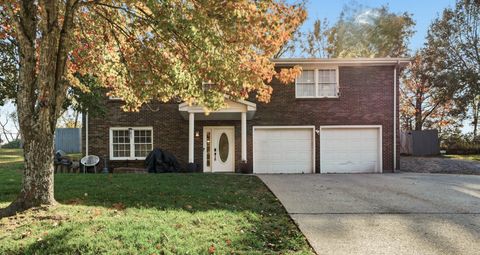 408 Needlewood Dr Clarksville TN 37040