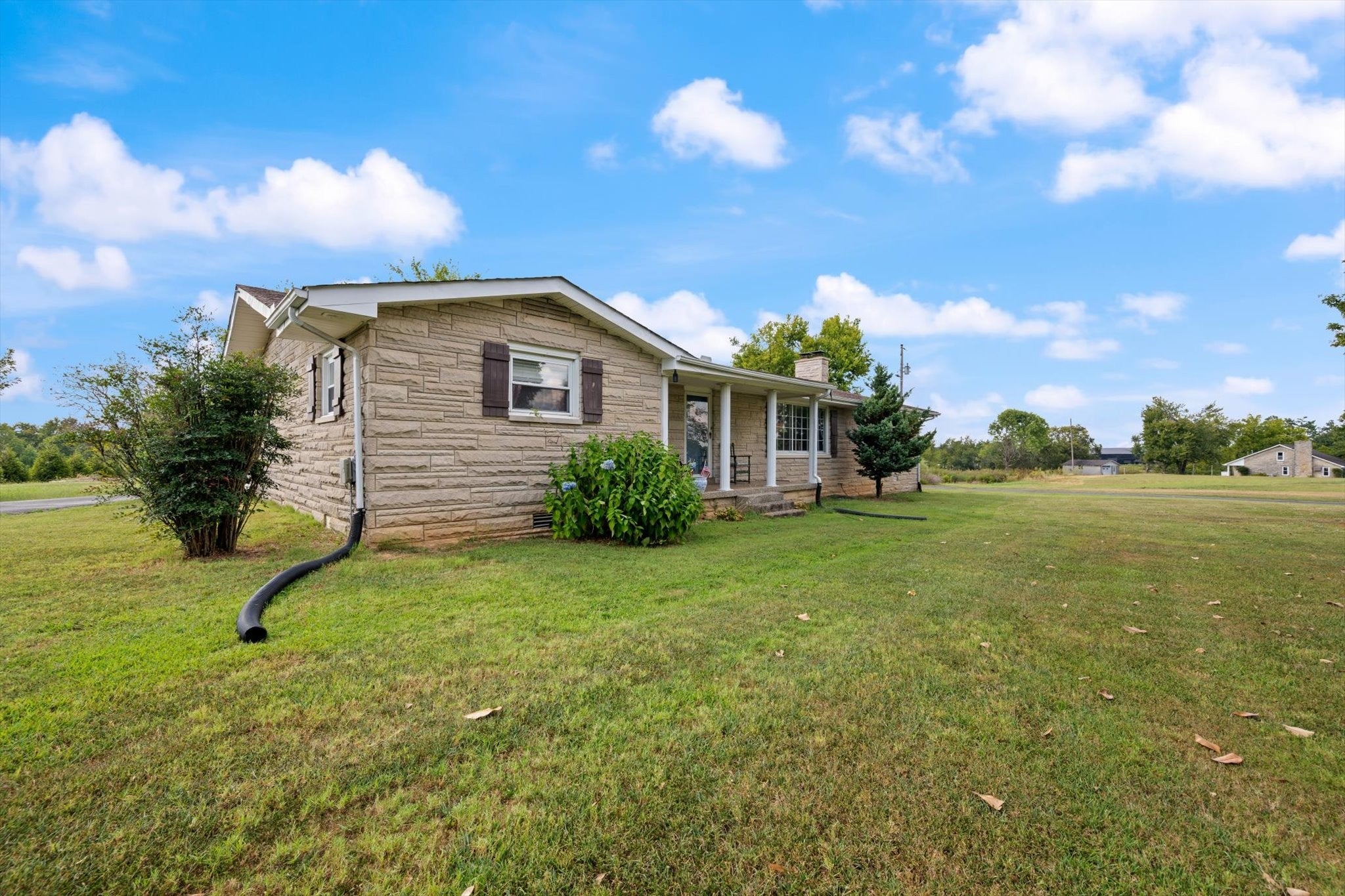 7559 Scottsville Rd