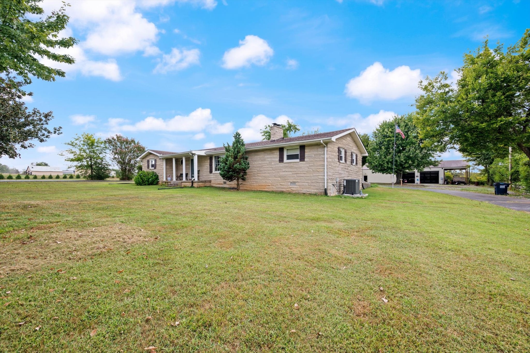 7559 Scottsville Rd