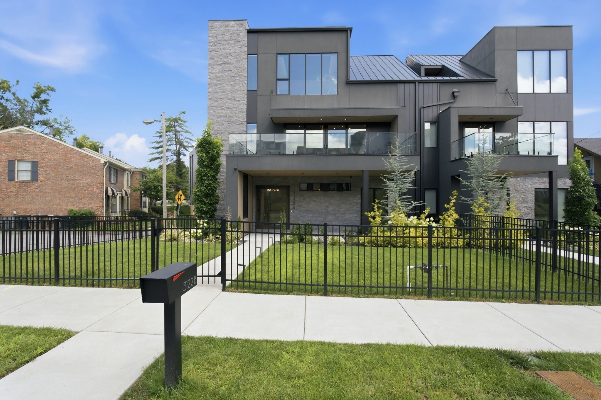 4-bed listing at 3122b Belwood St, Nashville