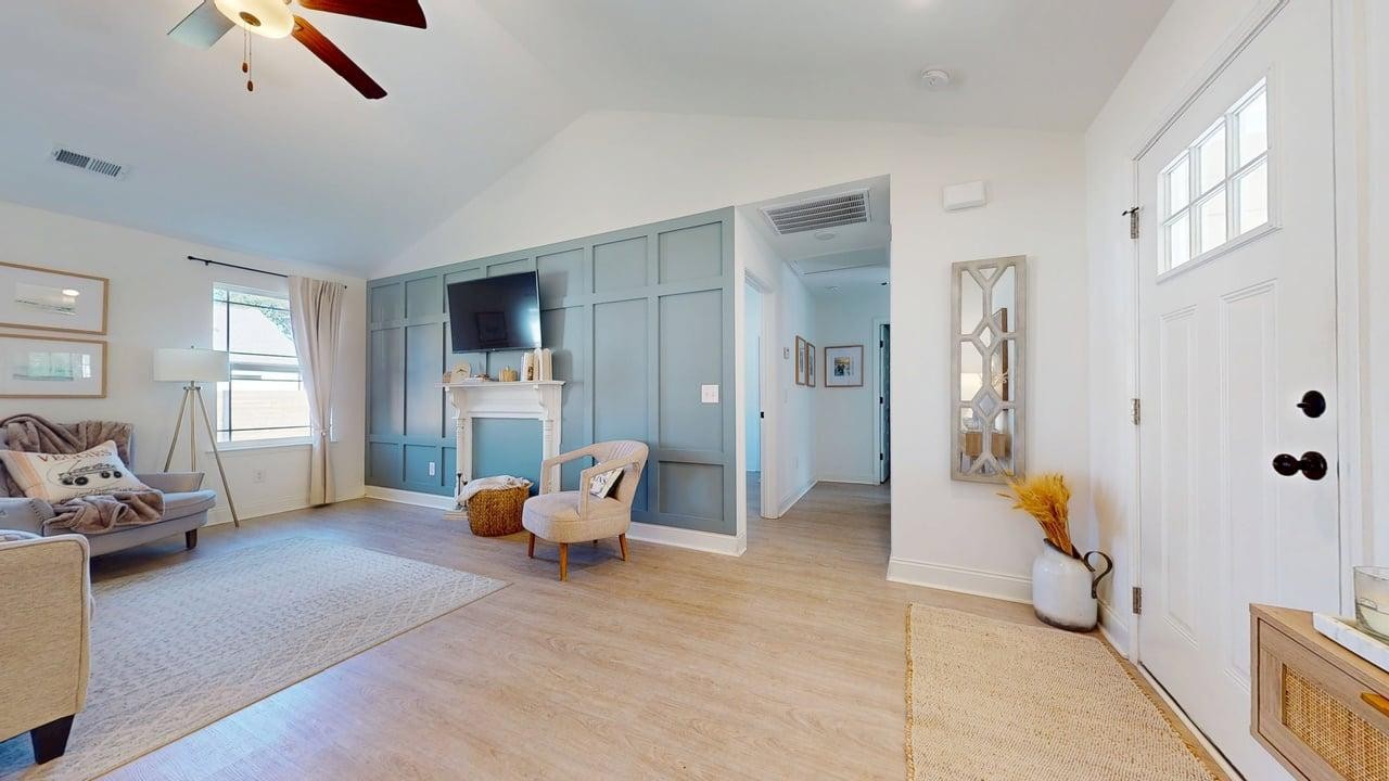 3092 Sofia Ln