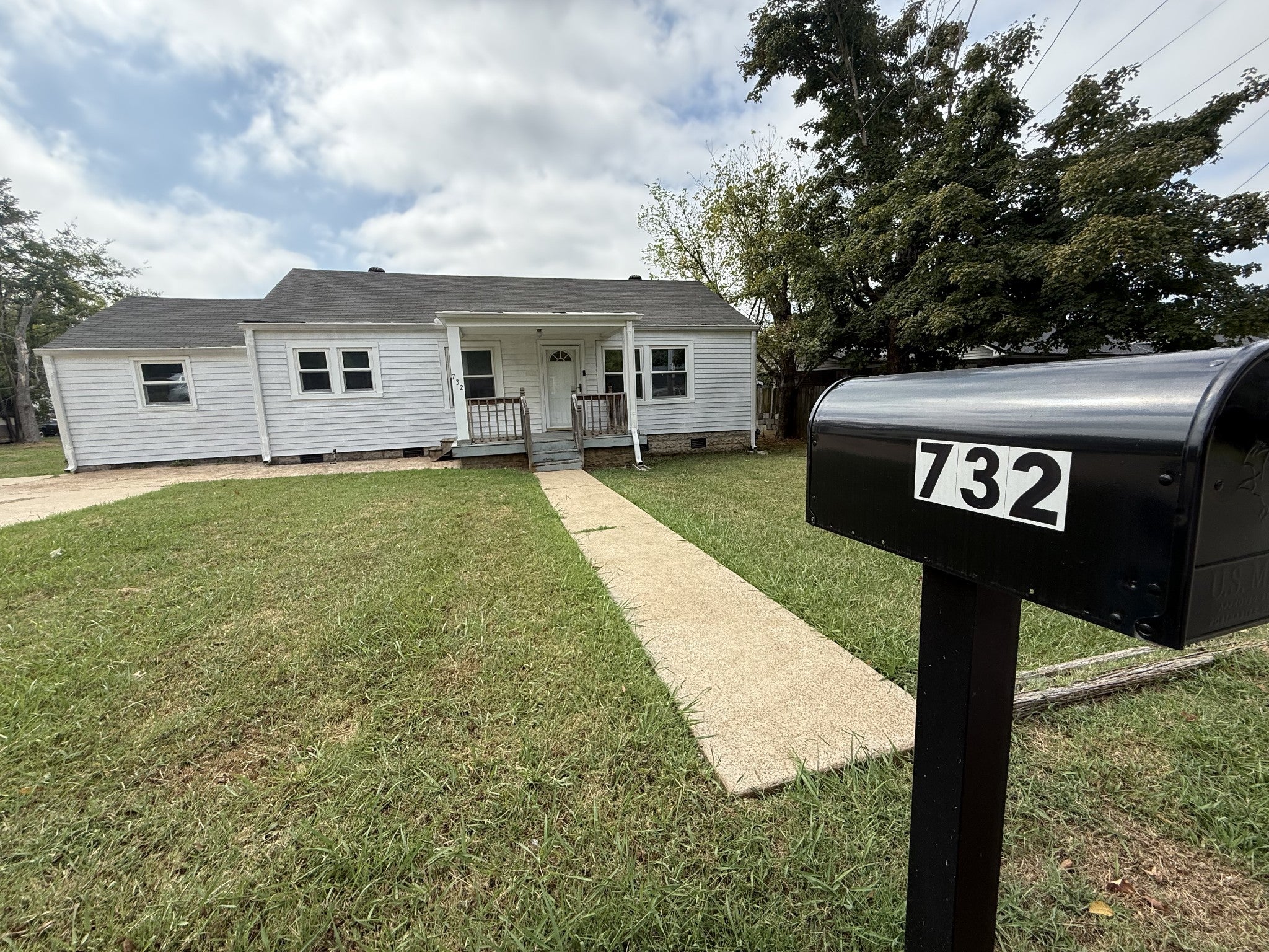 732 Meadowlane Dr - Photo 3