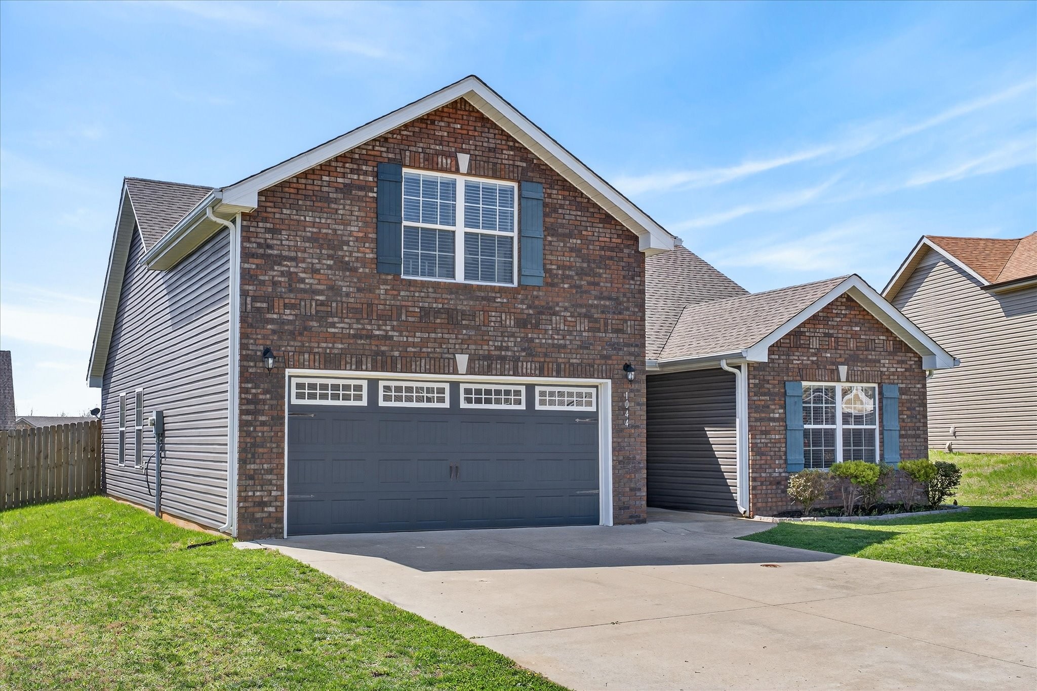 1044 Charles Thomas Dr