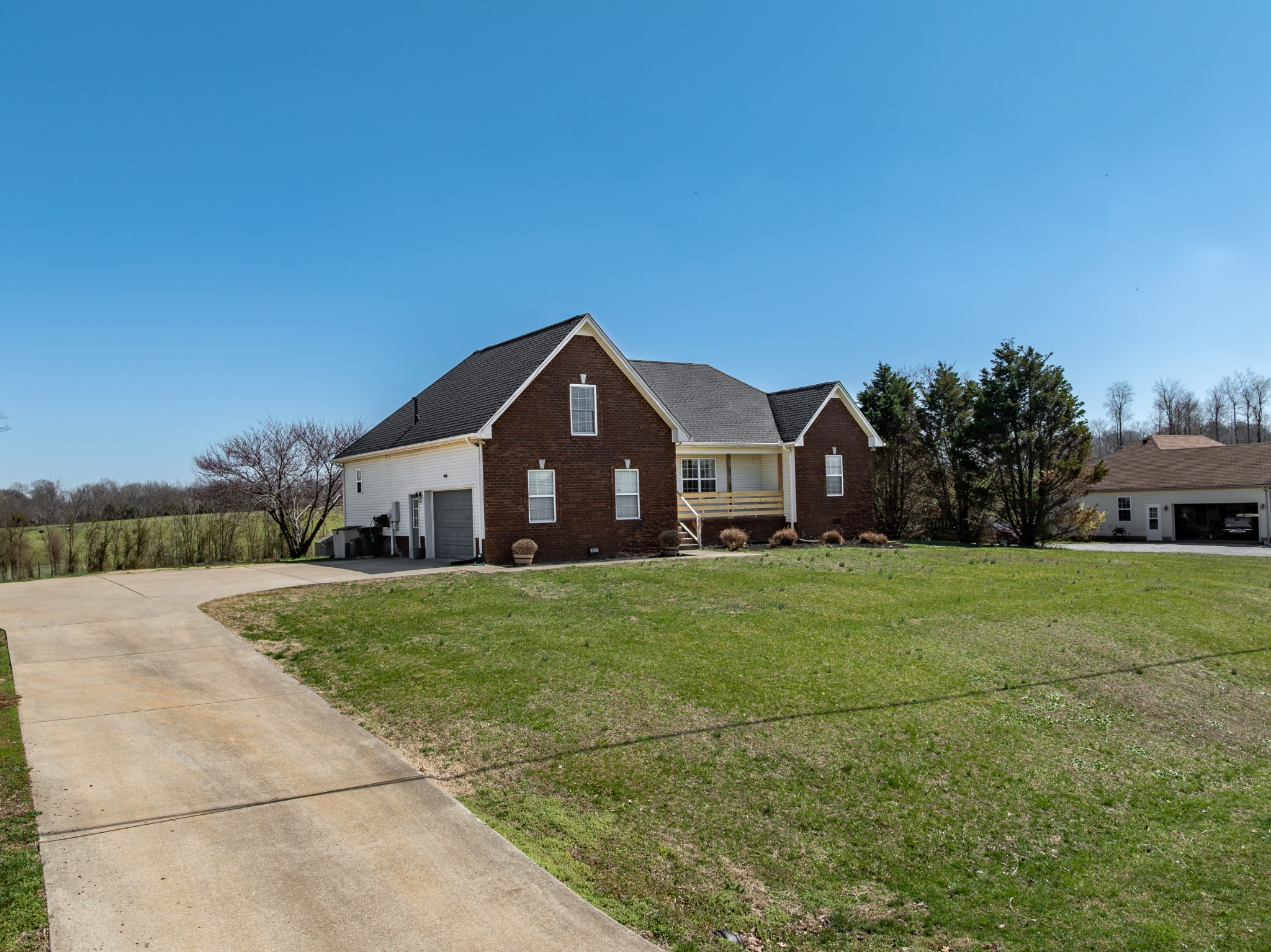 3029 Meadowview Ct