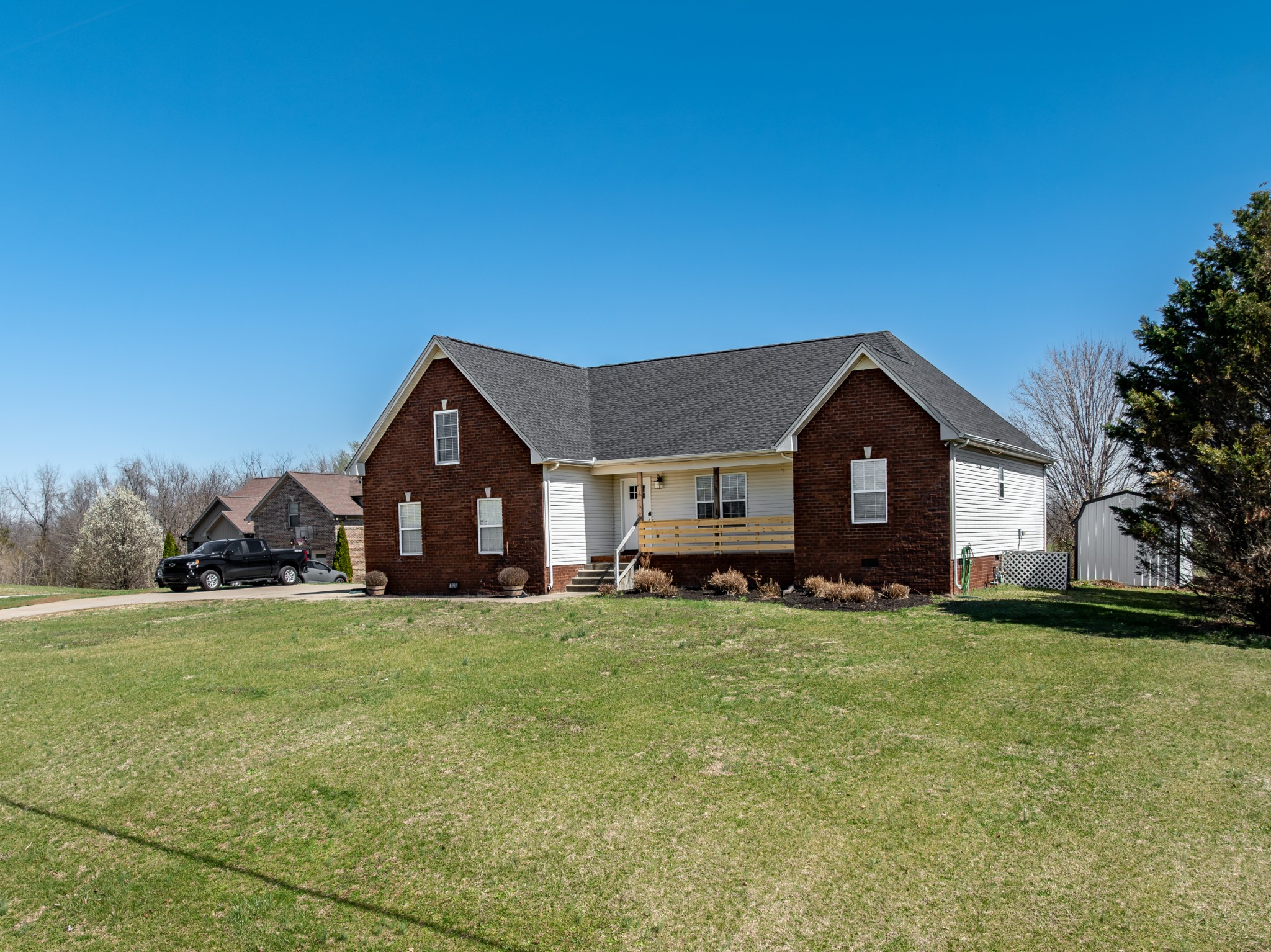3029 Meadowview Ct