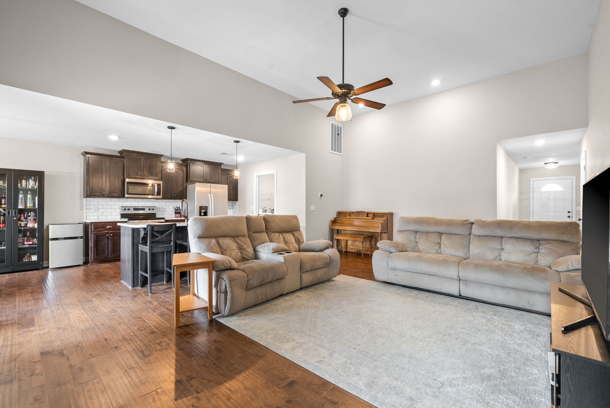805 Waldon Court