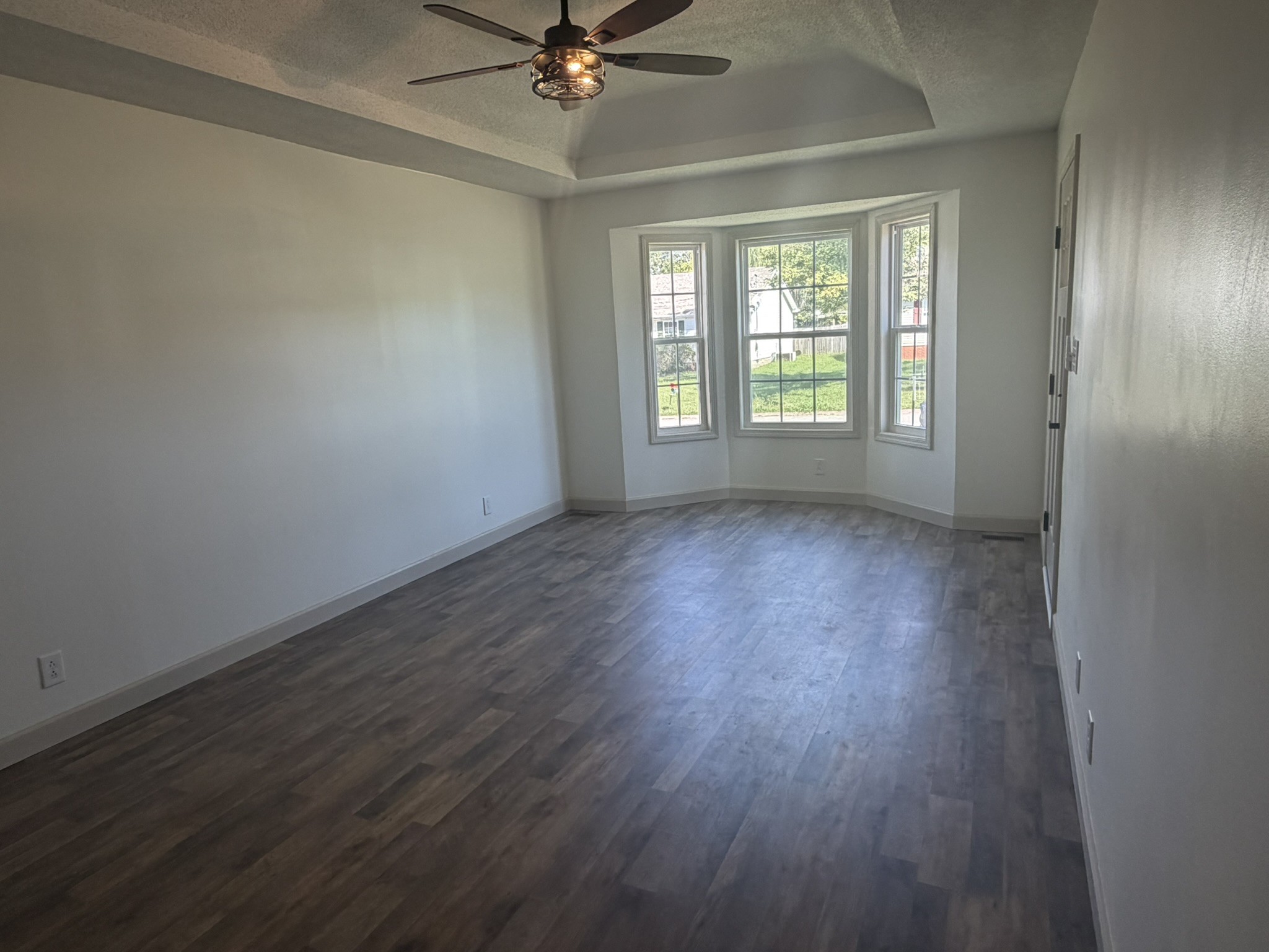 1202 Carol Dr