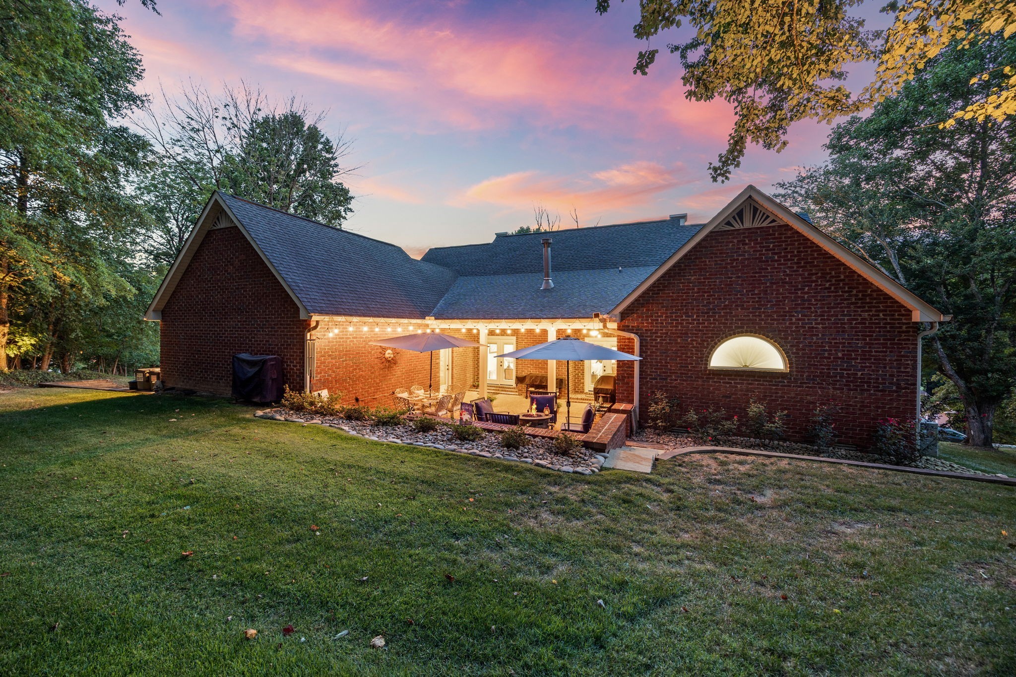 1566 N Plantation Dr