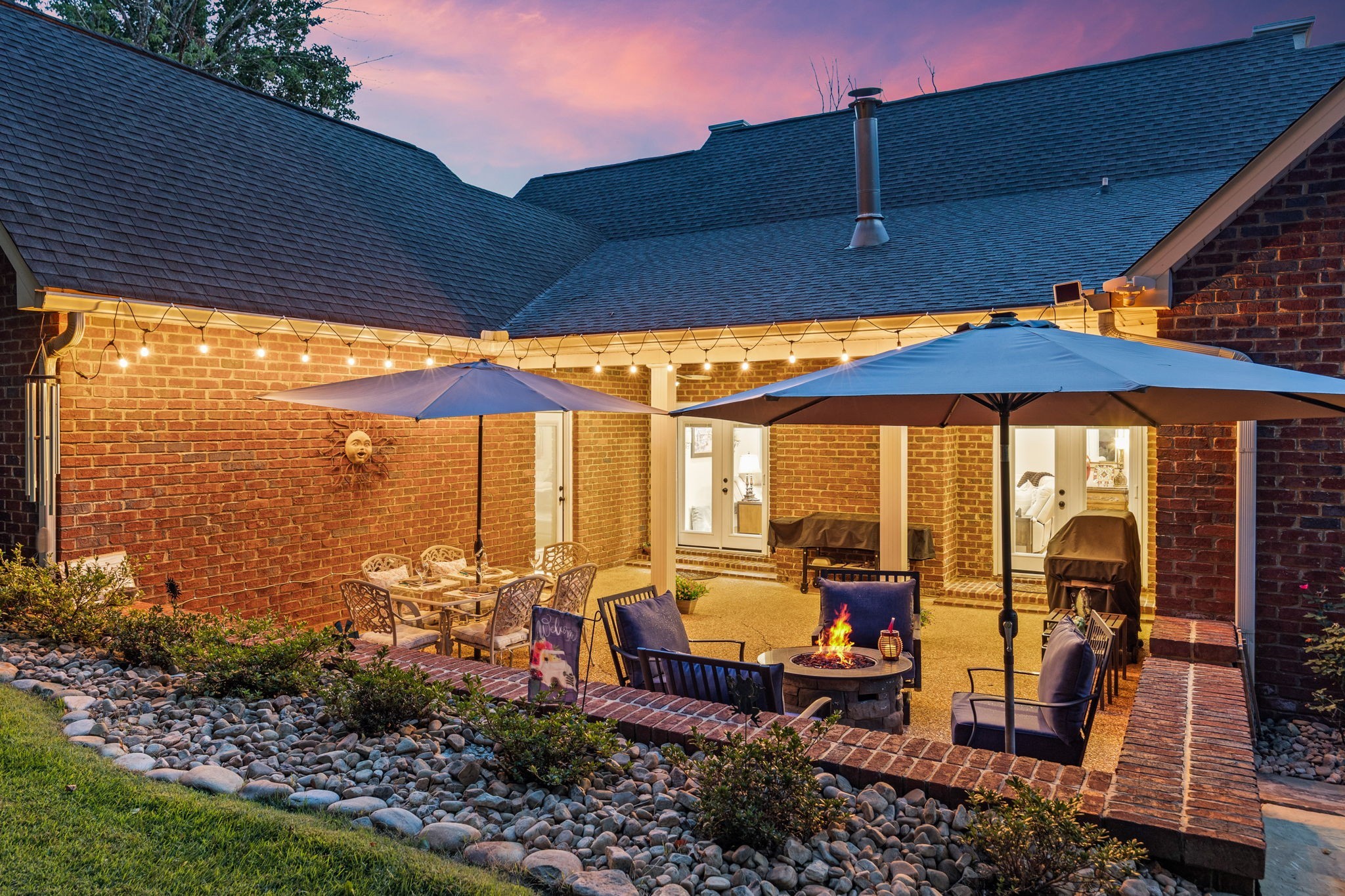 1566 N Plantation Dr