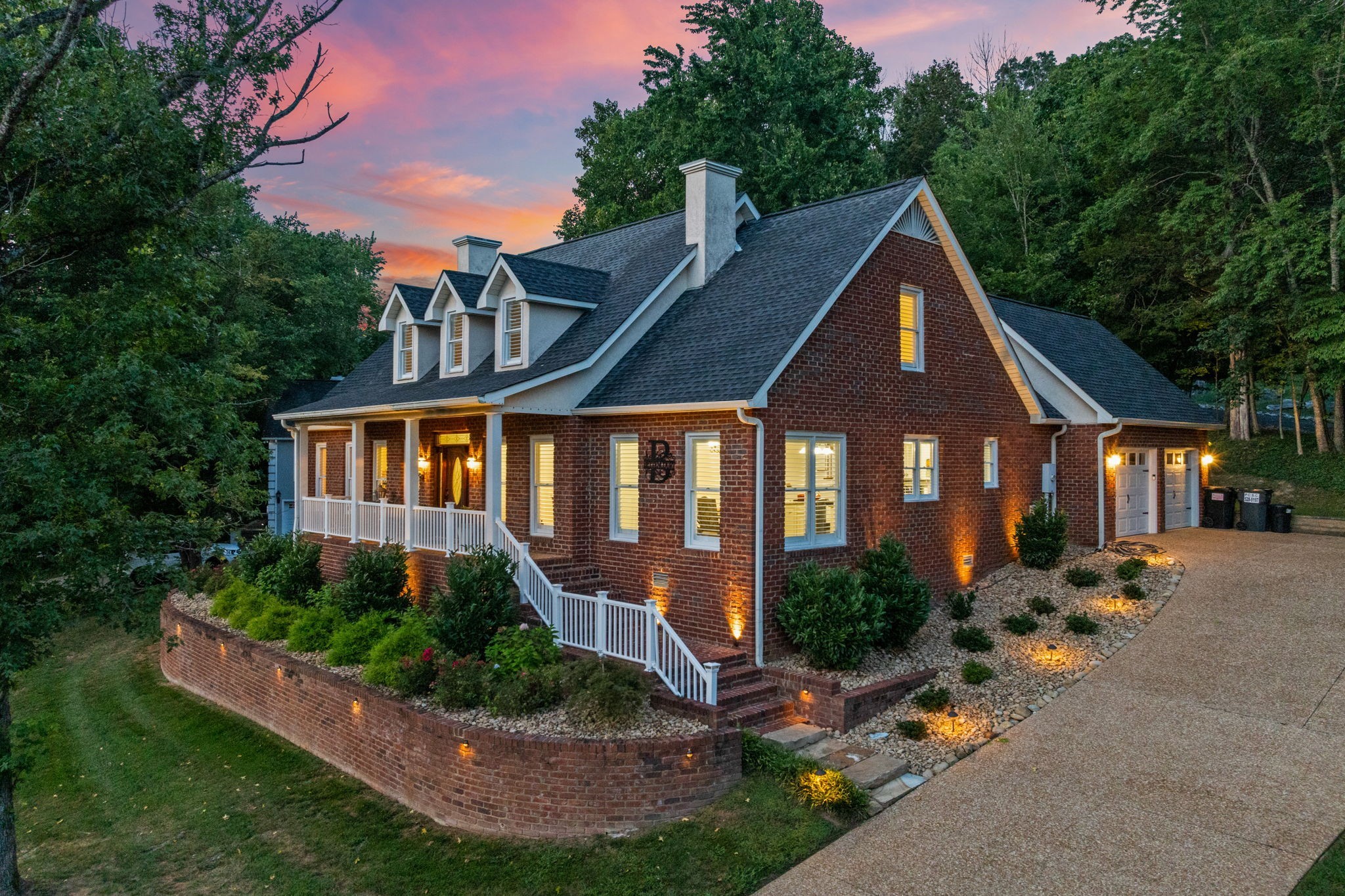 1566 N Plantation Dr