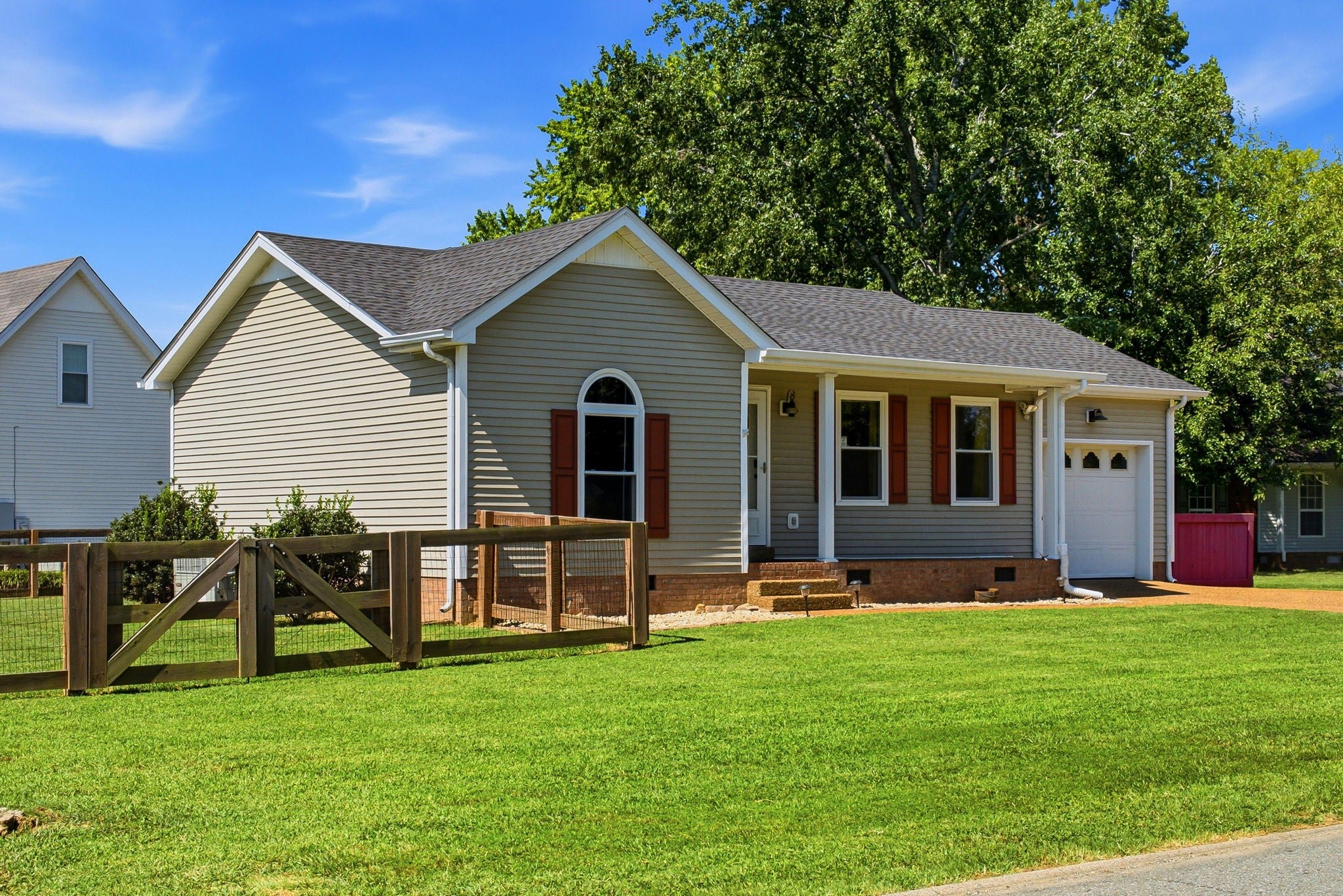 109 Bonnie Dr