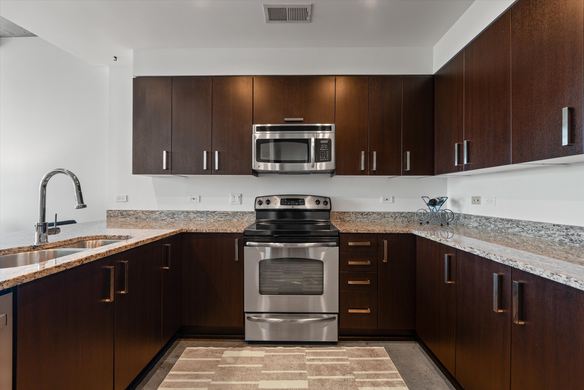 1510 Demonbreun St 711