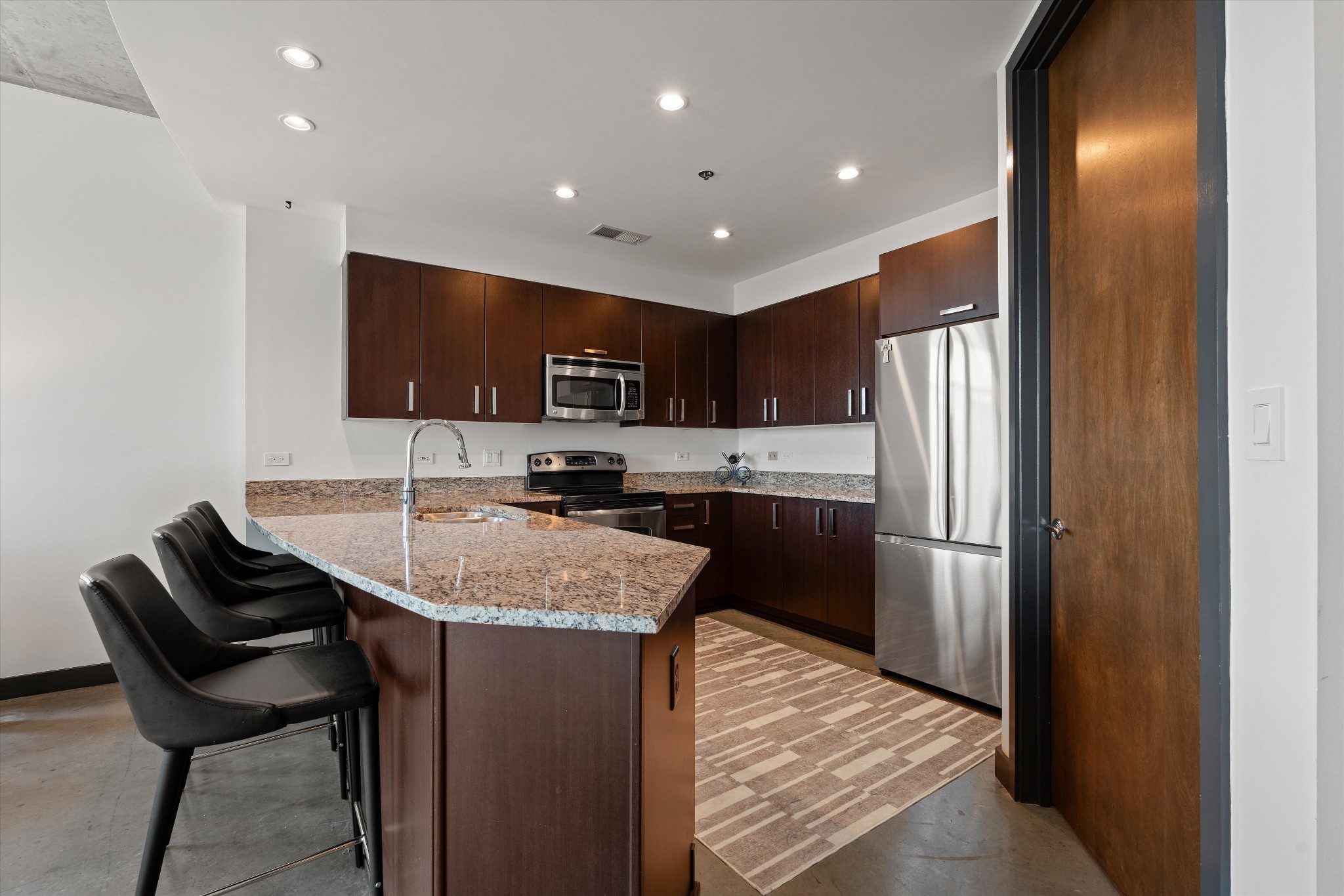 1510 Demonbreun St 711