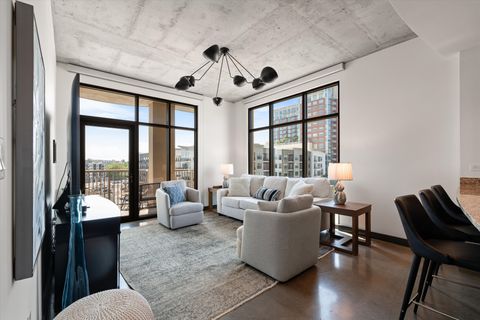 Photo of 1510 Demonbreun St #711, Nashville, TN 37203 (MLS # 3173281)