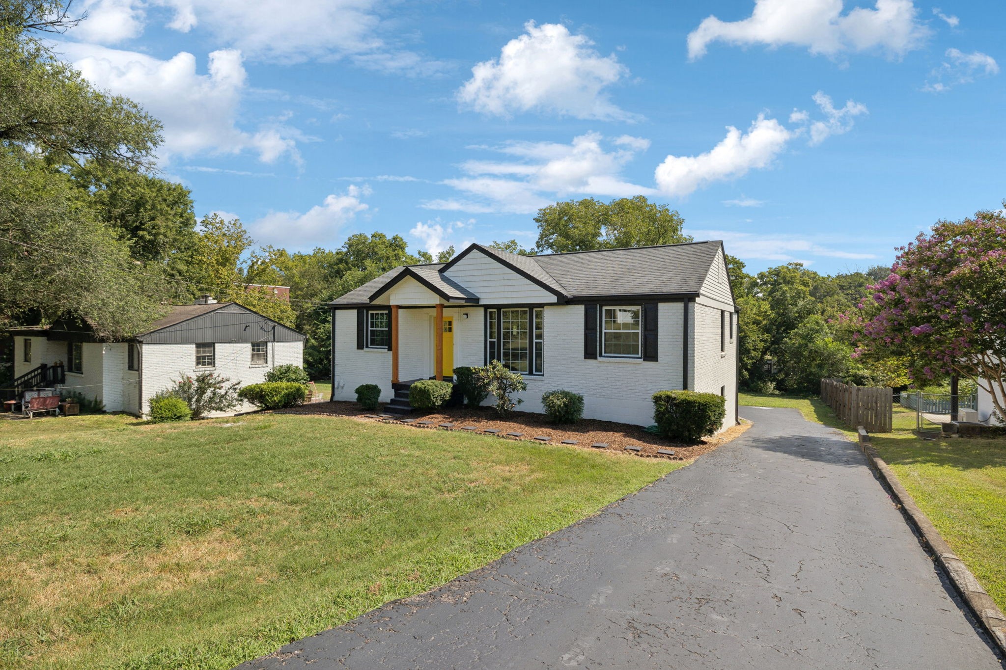 2343 Fernwood Dr