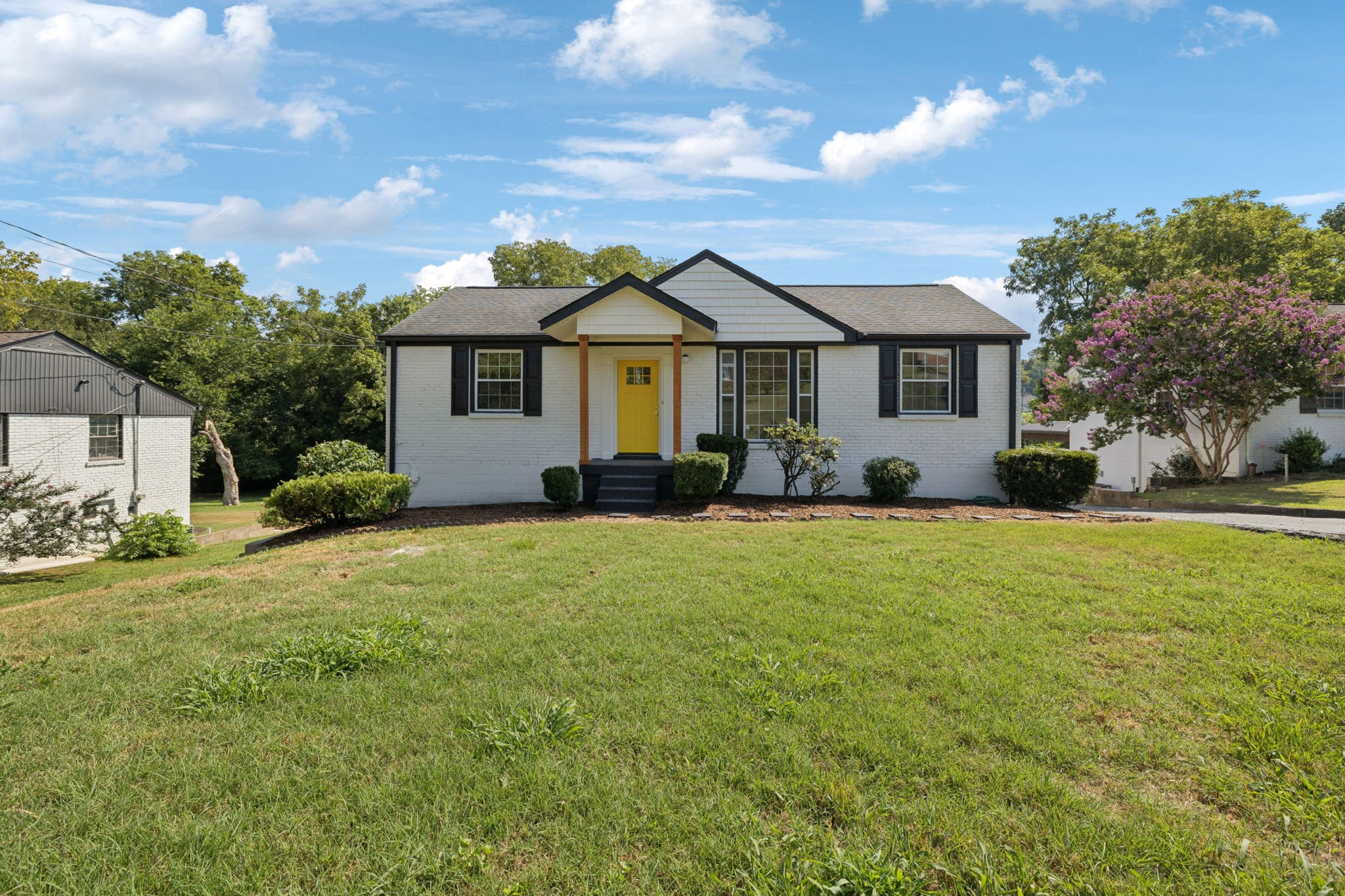2343 Fernwood Dr