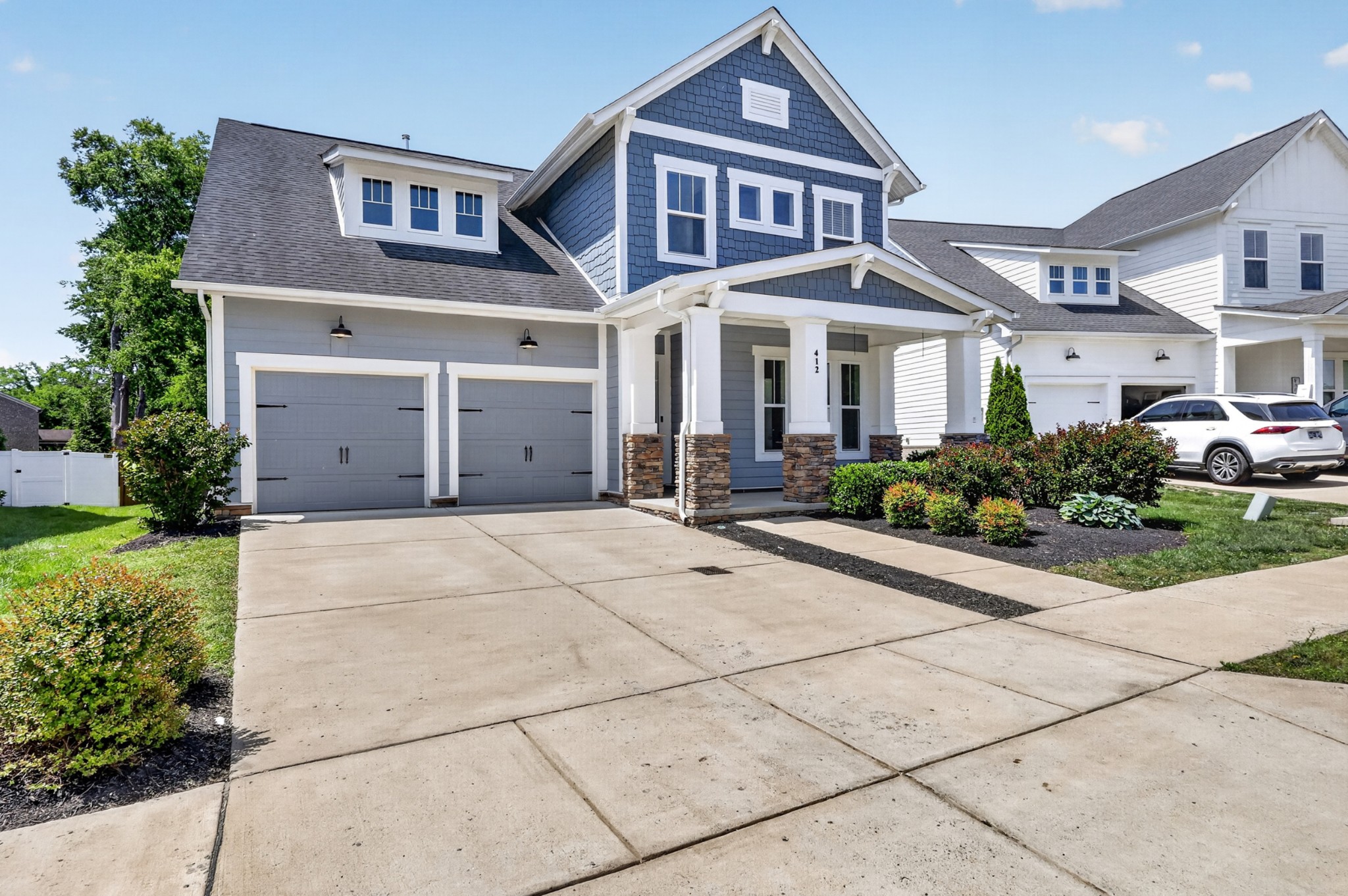412 Abington Dr