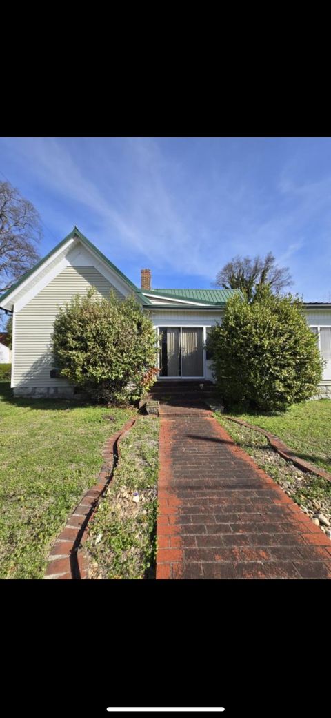 300 Maple St E Fayetteville TN 37334