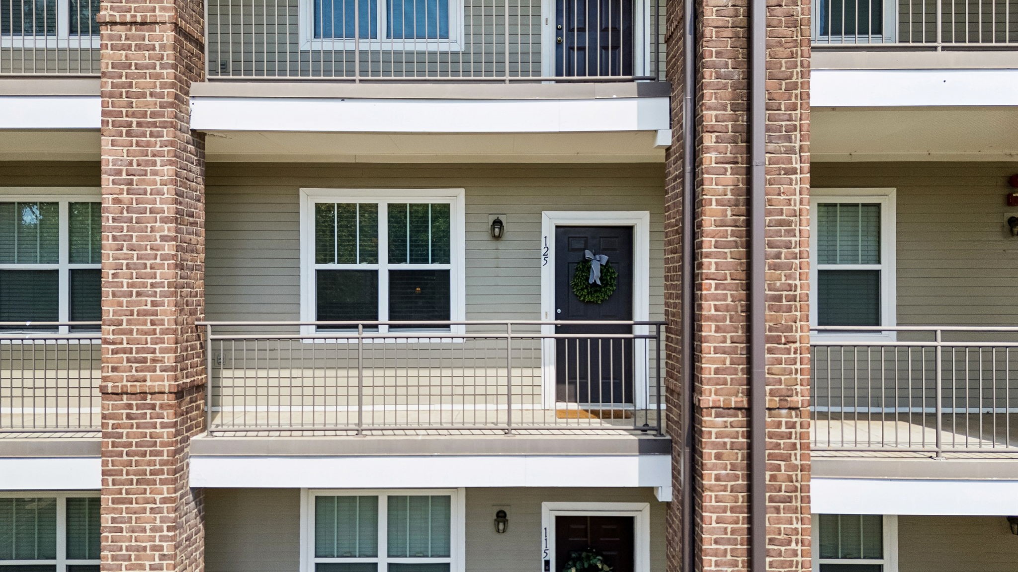 2310 Elliott Ave 125