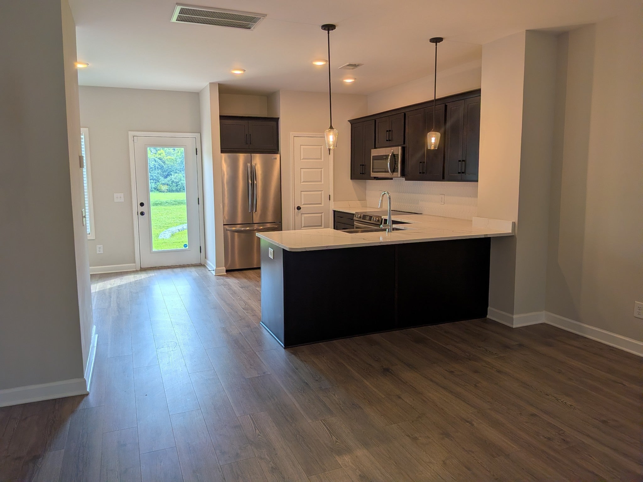 534 Tappan Pvt Ln
