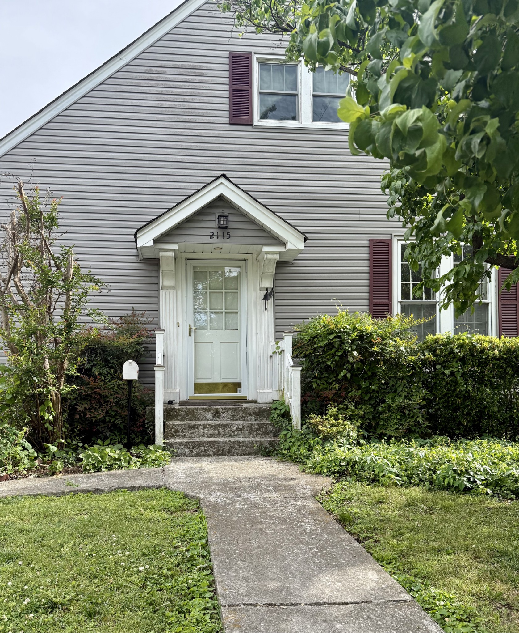 2115 Bernard Ave
