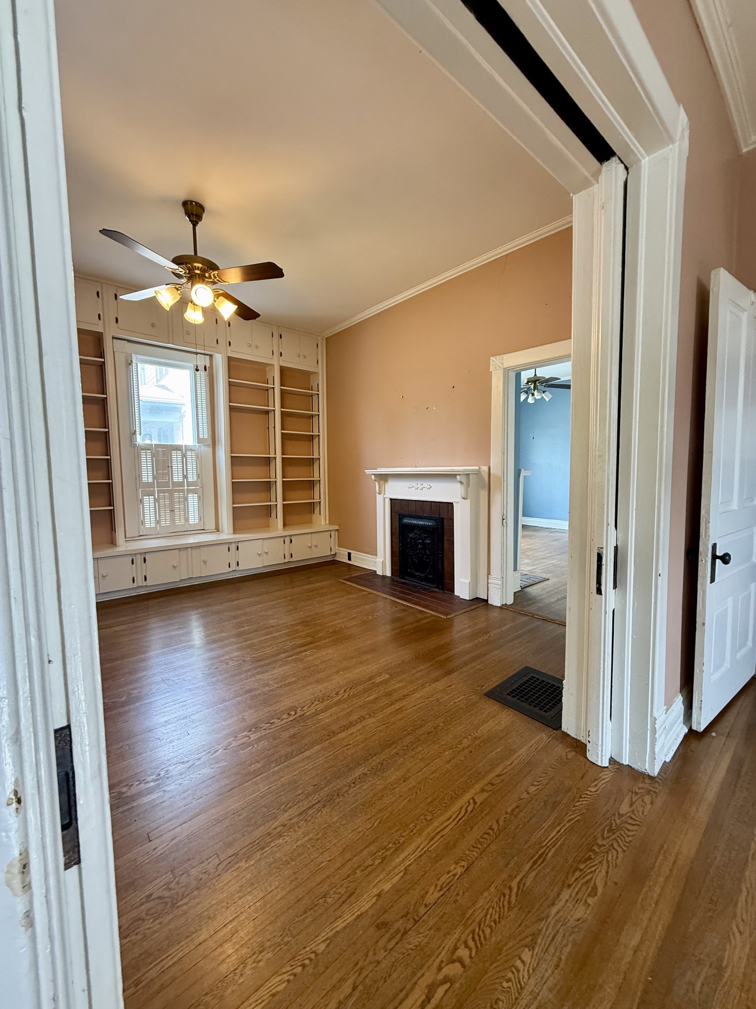 2115 Bernard Ave