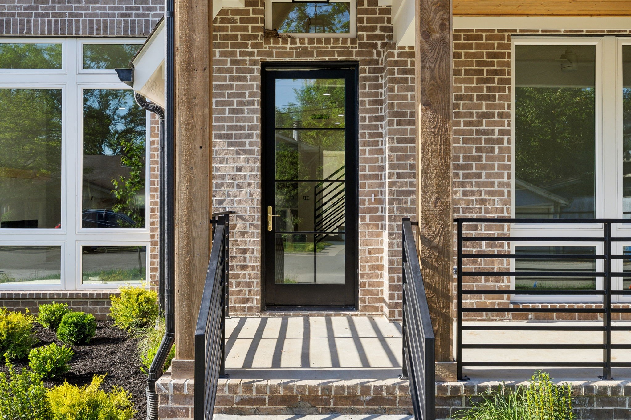 102 Battlefield Dr