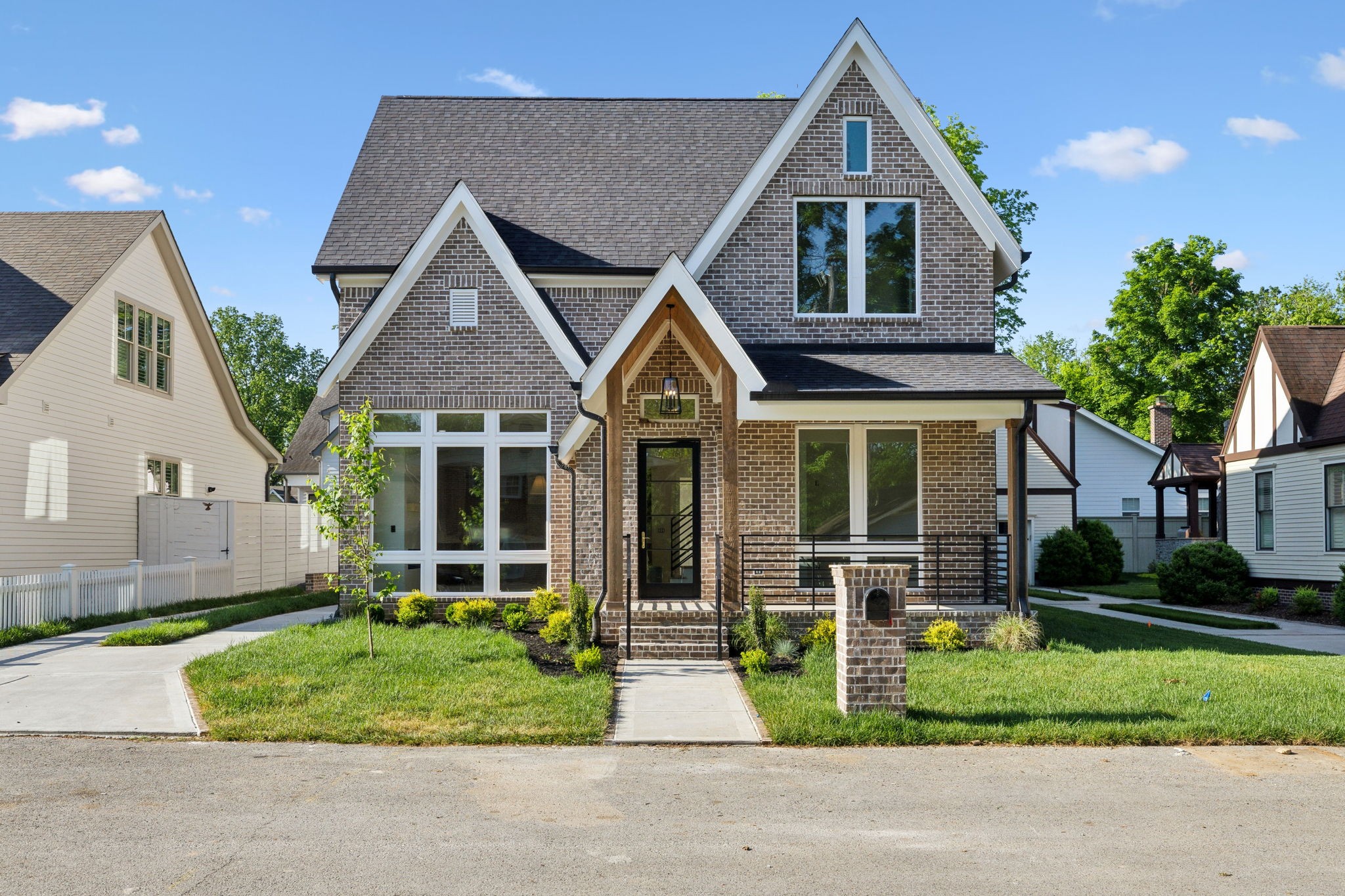 102 Battlefield Dr