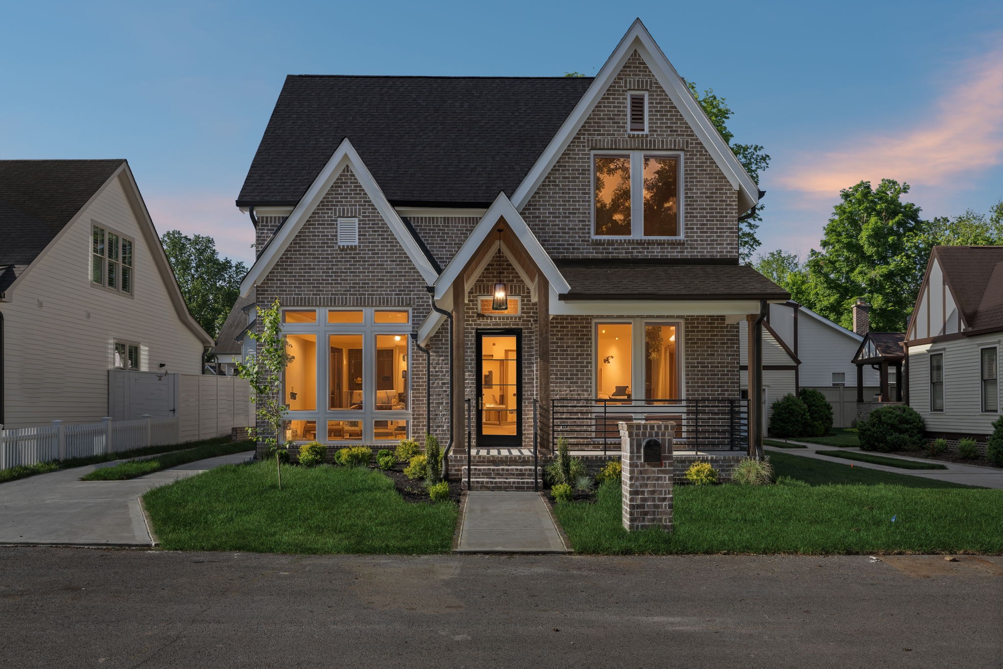 102 Battlefield Dr