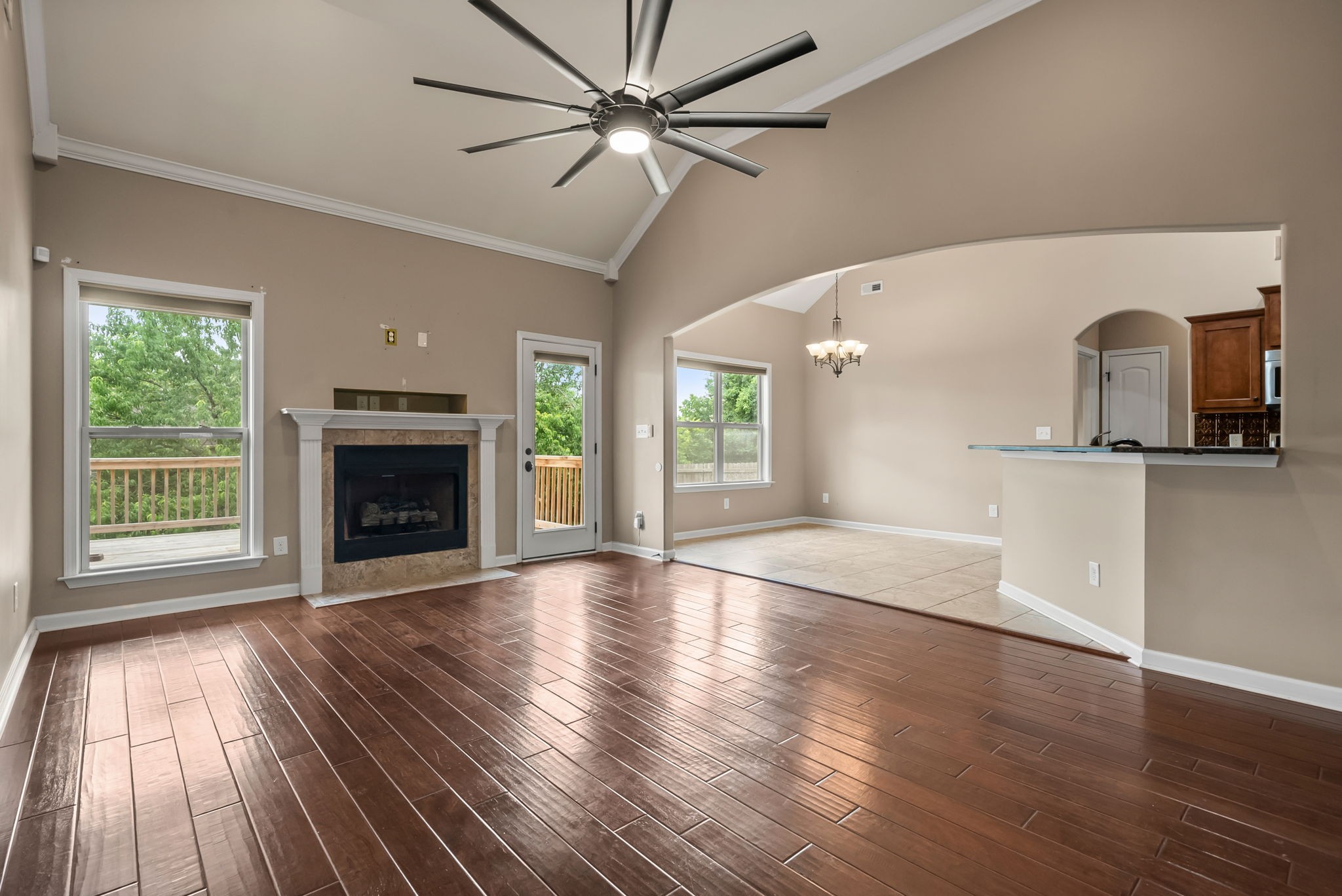 1490 Cobra Ln