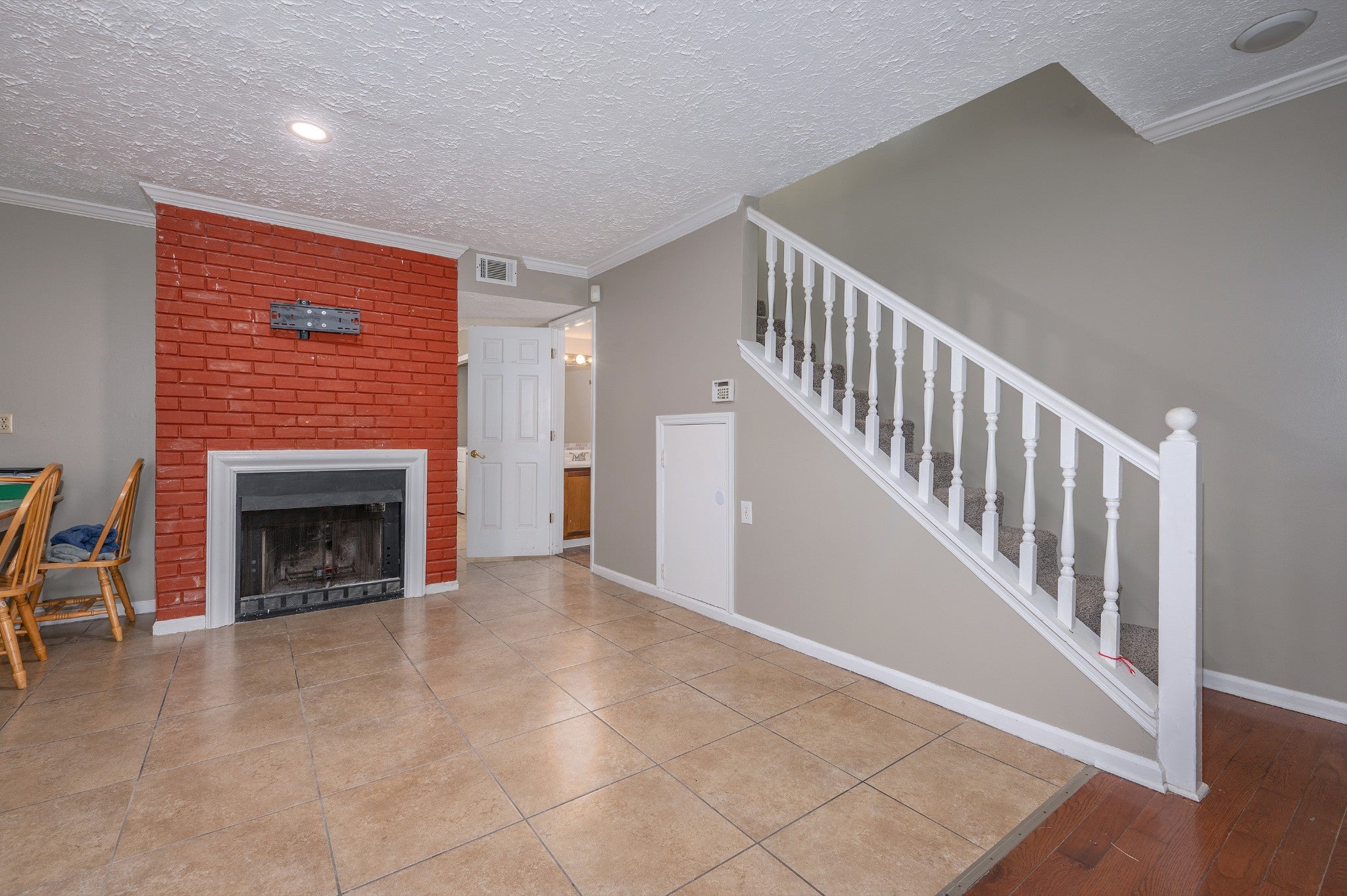 101 Coventry Woods Dr