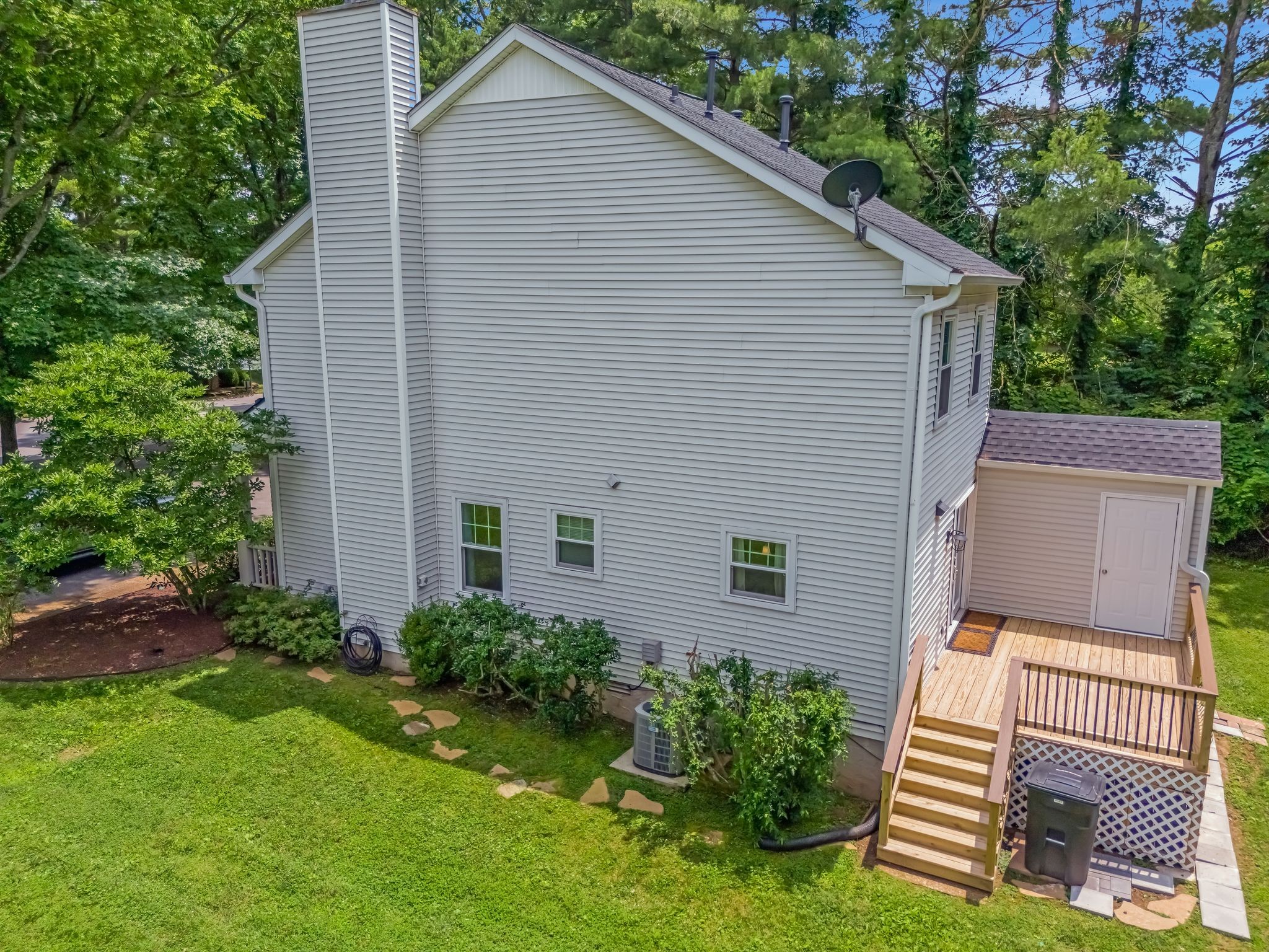 1301 Carriage Park Dr