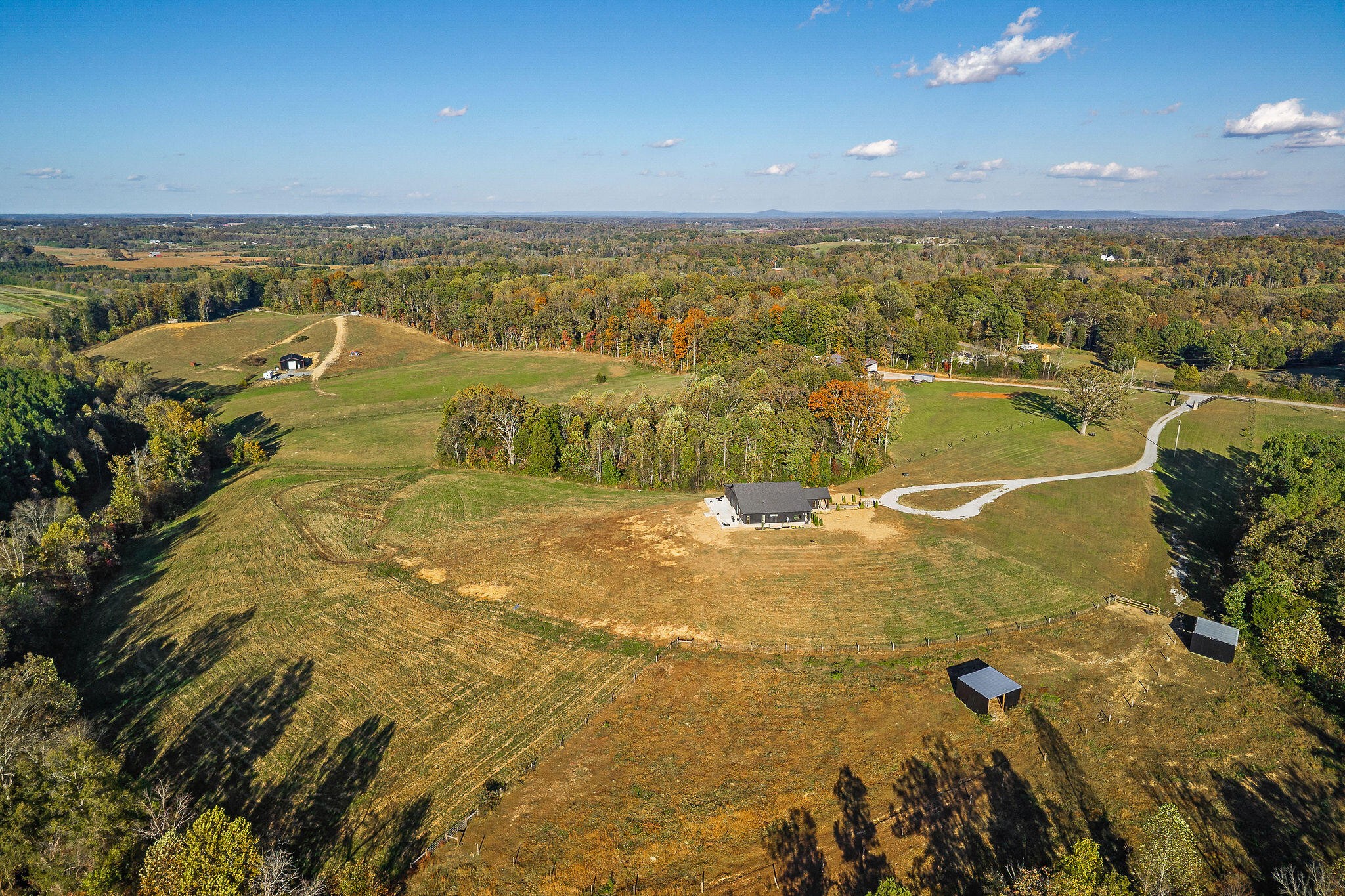 1656 Dibrell Lucky Road