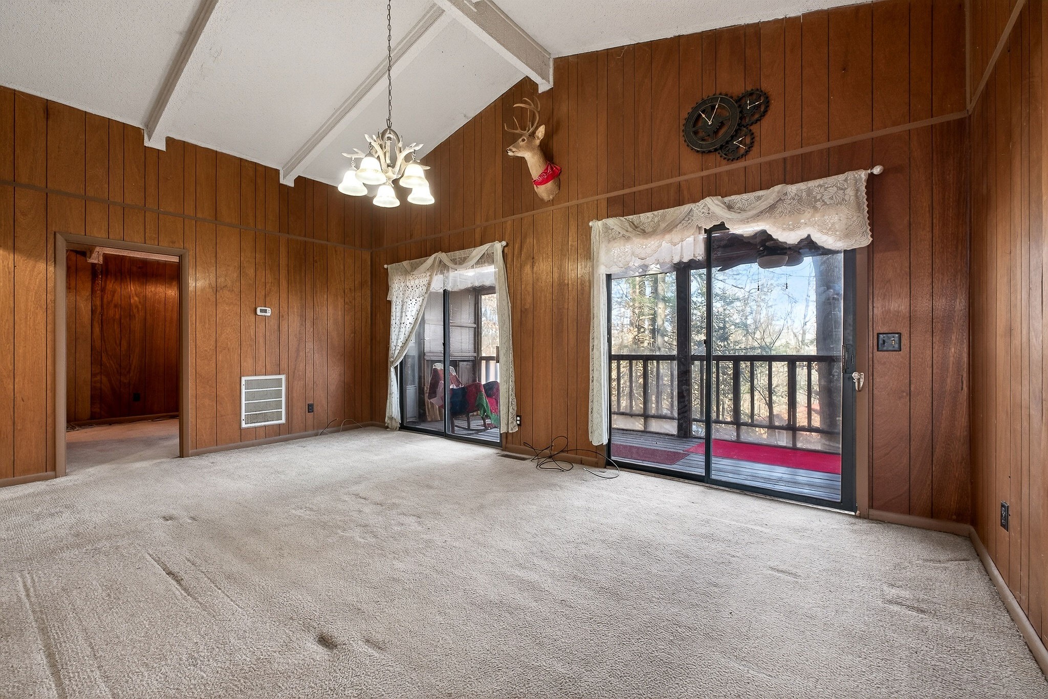 605 Holiday Haven Dr