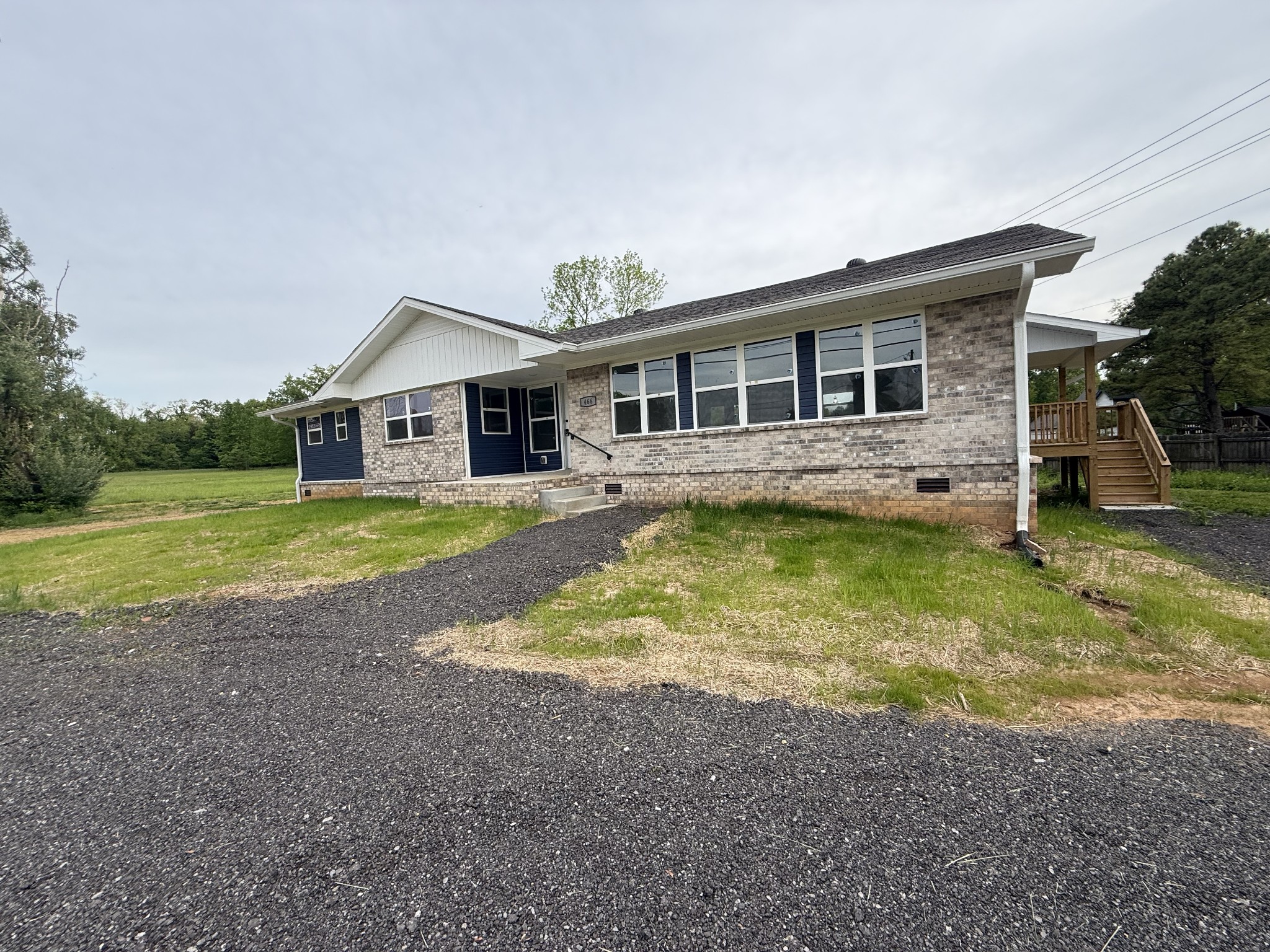466 Lafayette Rd