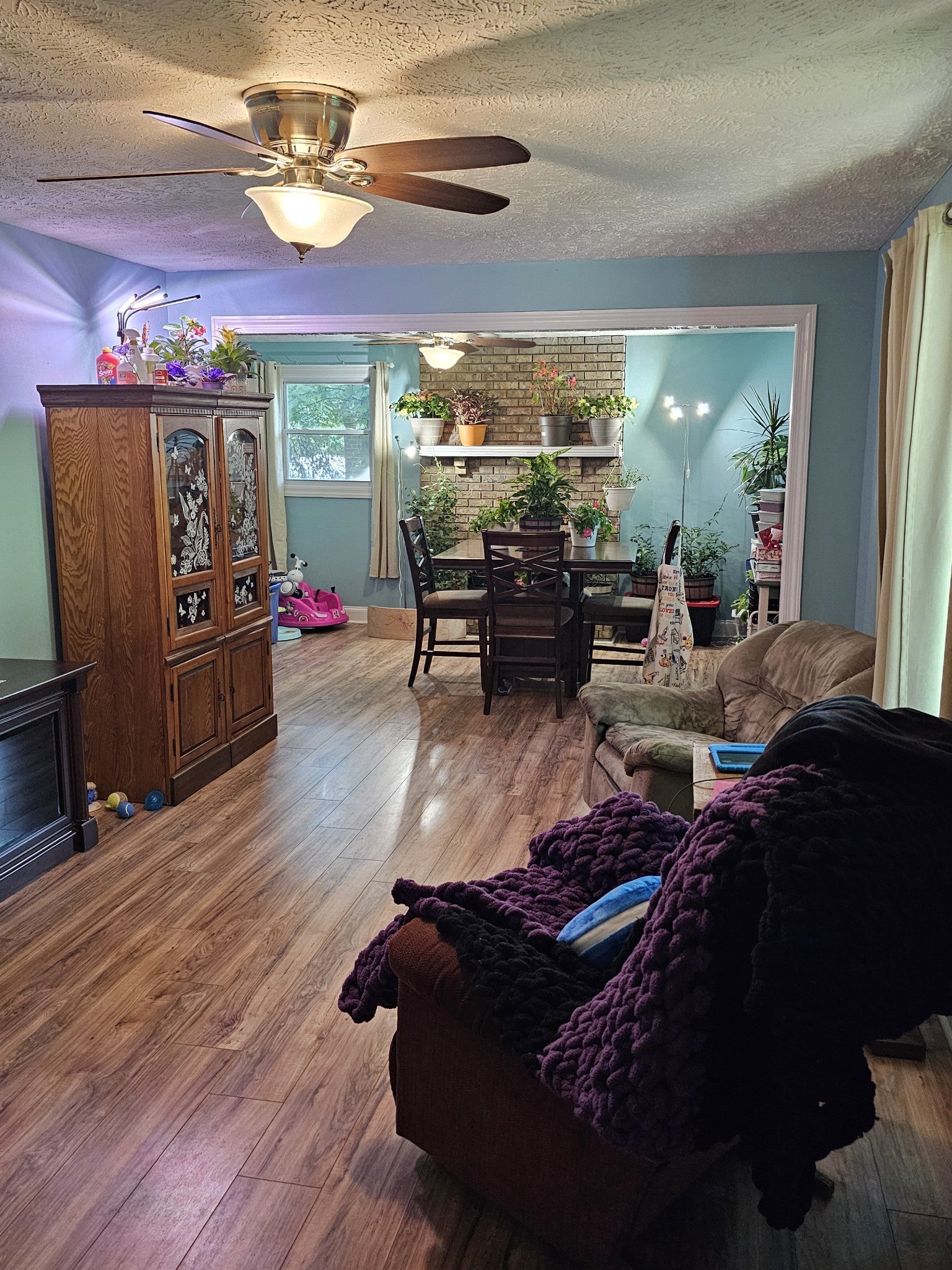 1215 Parkview Ter