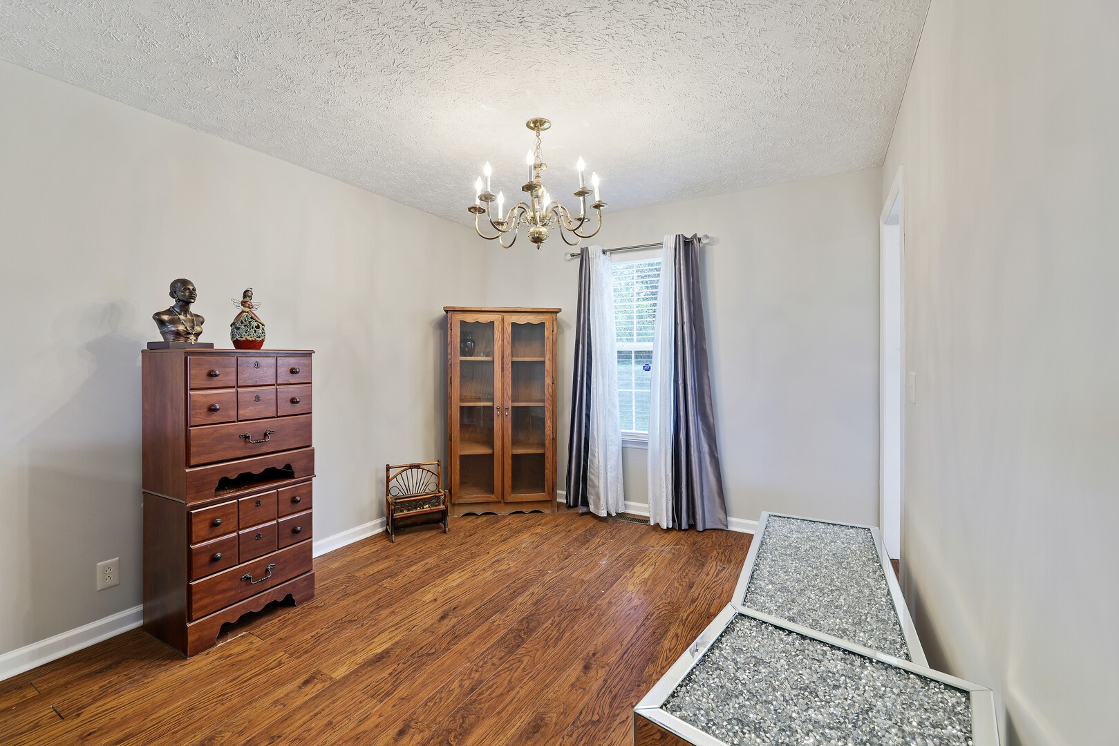 1021 Chateau Valley Ct