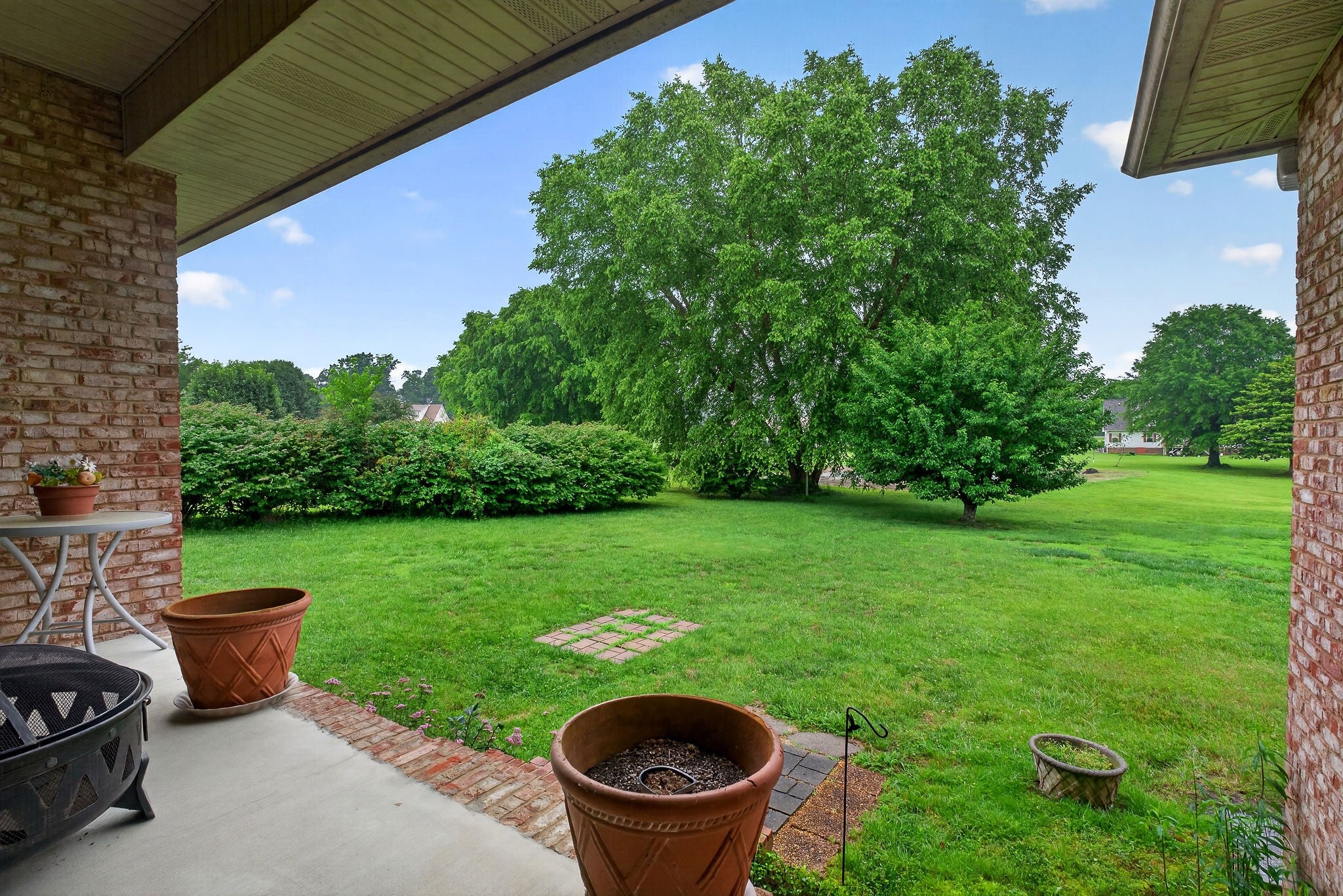 271 Hearthstone Dr