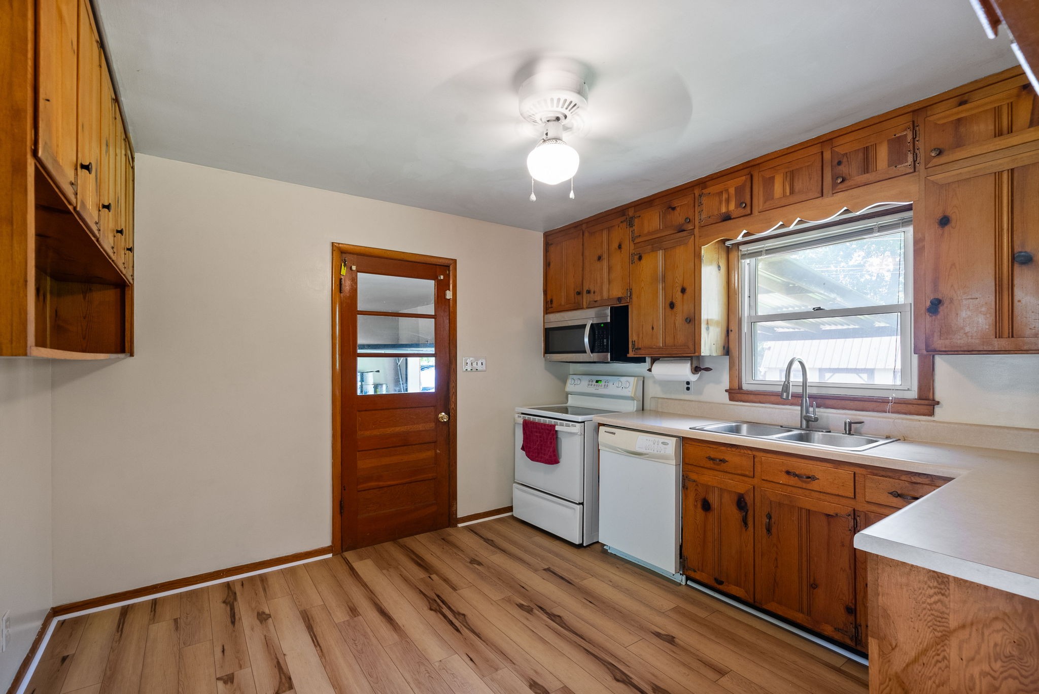 27 Walker Cir