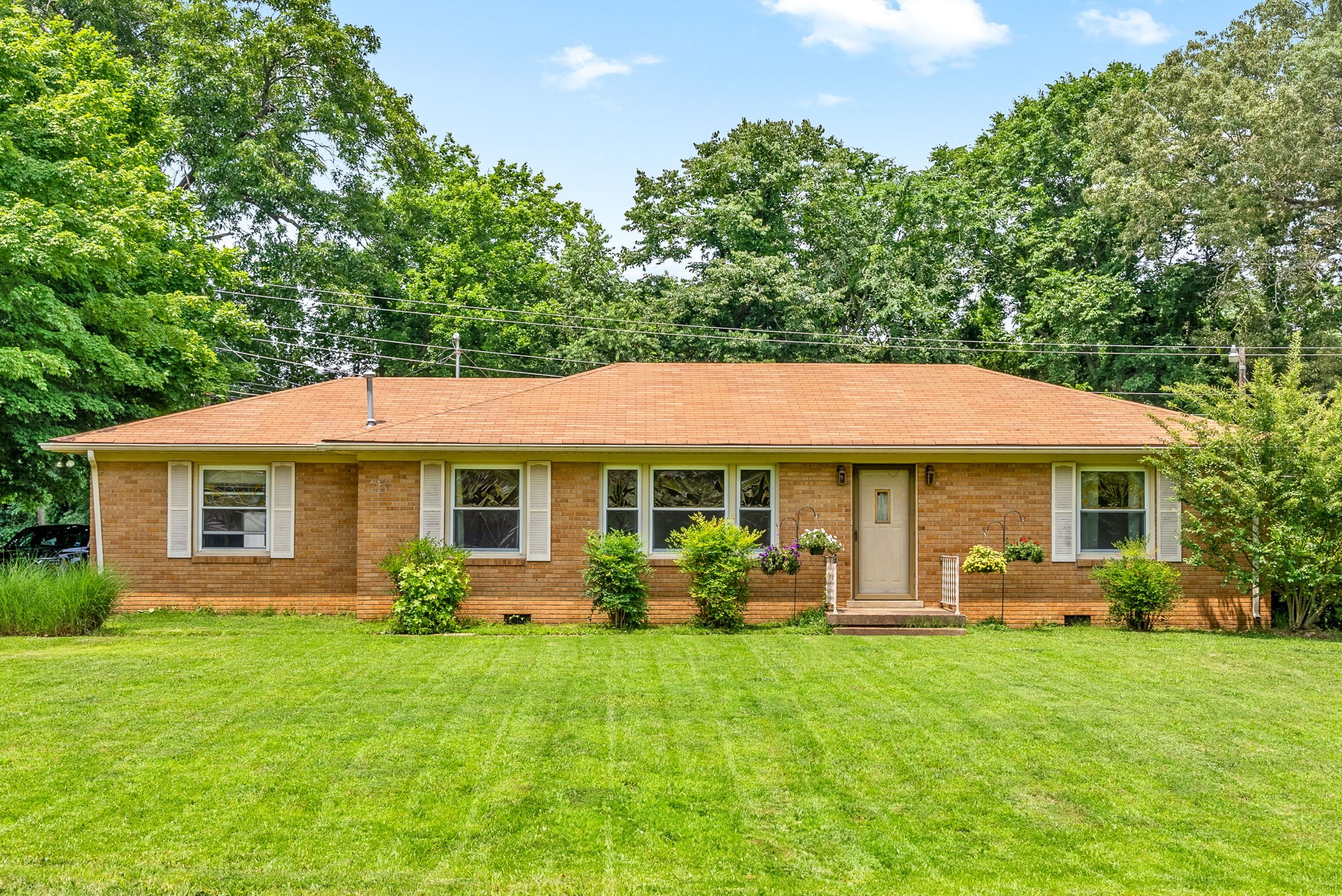 27 Walker Cir