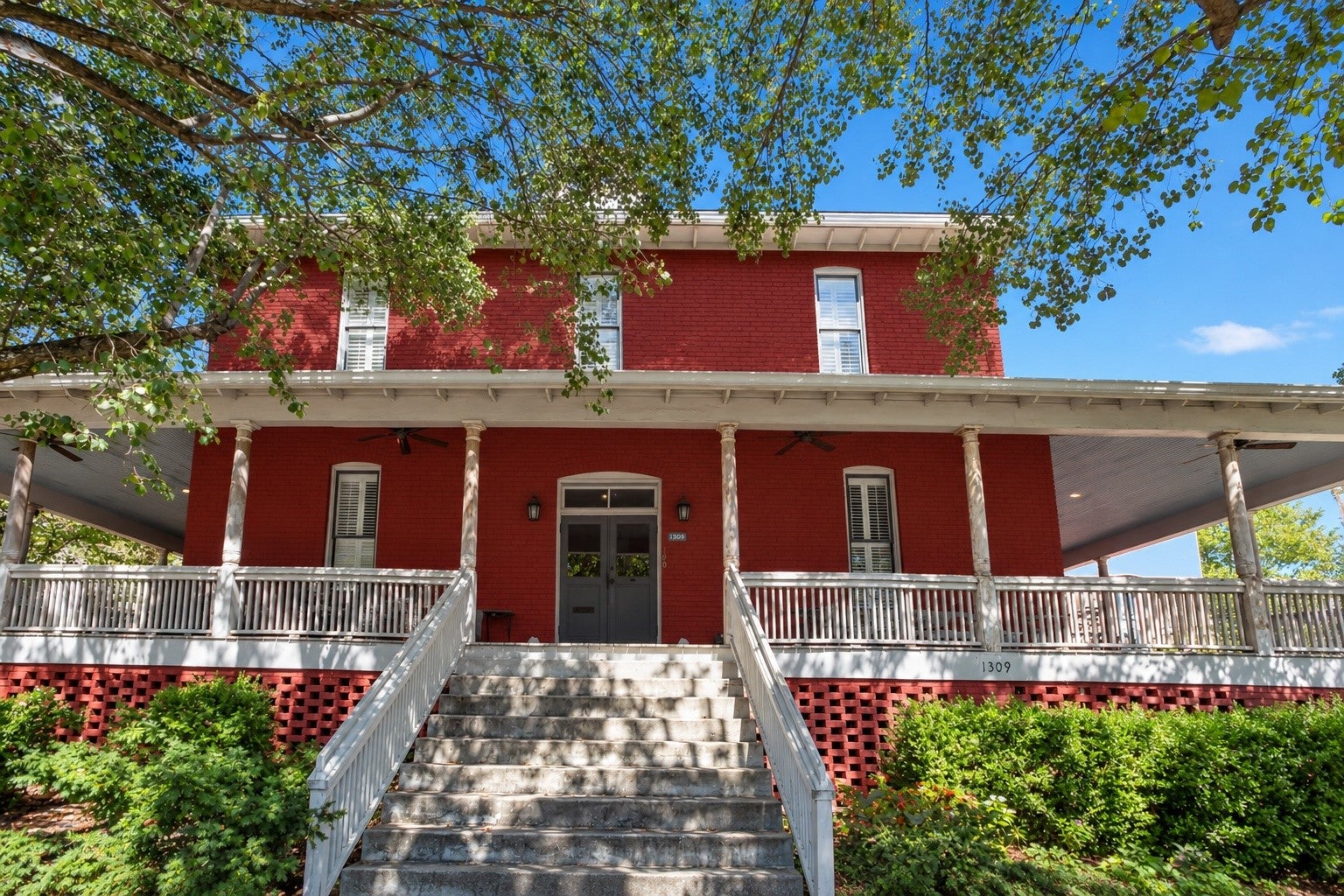 1309 Forest Ave 4