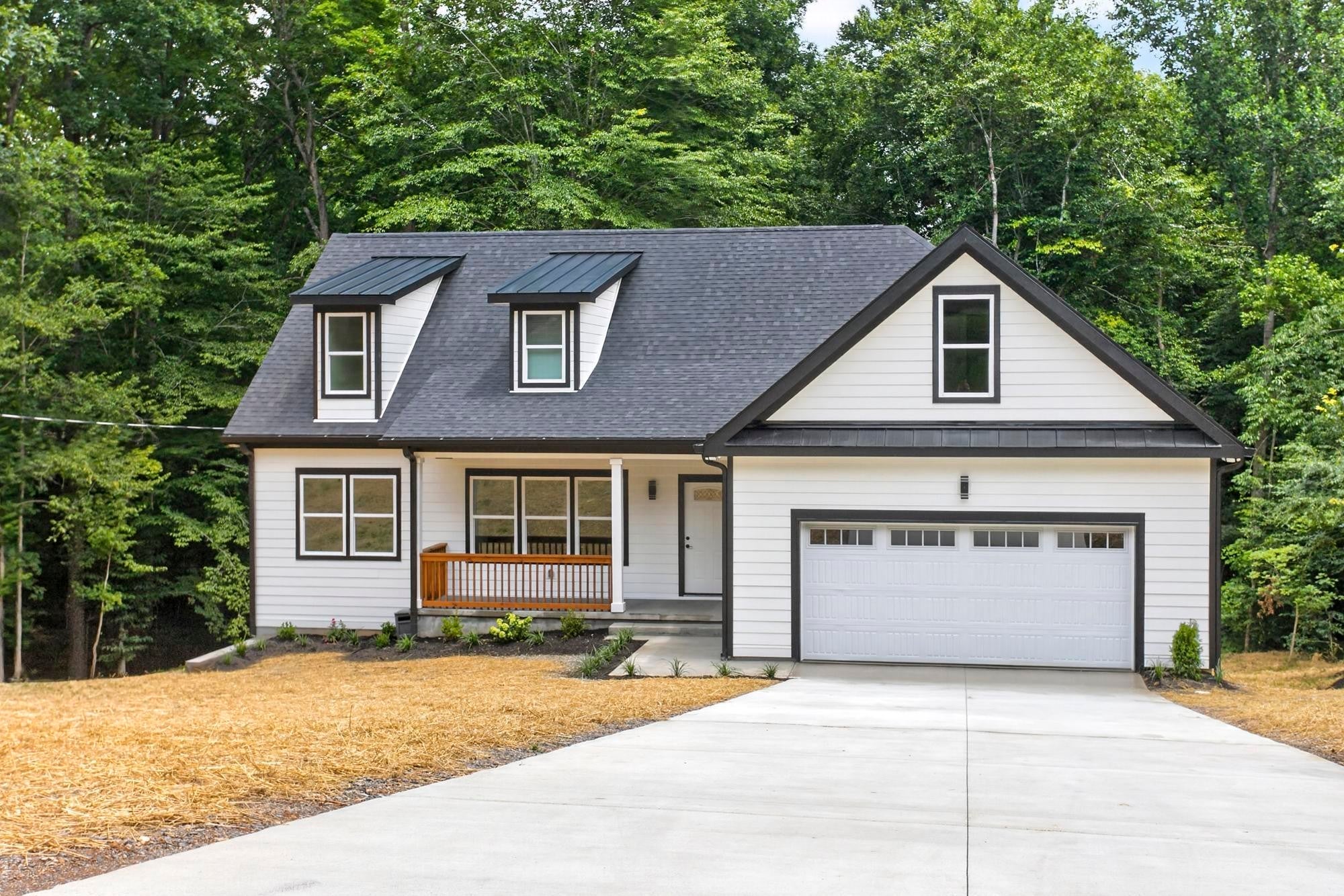 1007 Ballew Cir