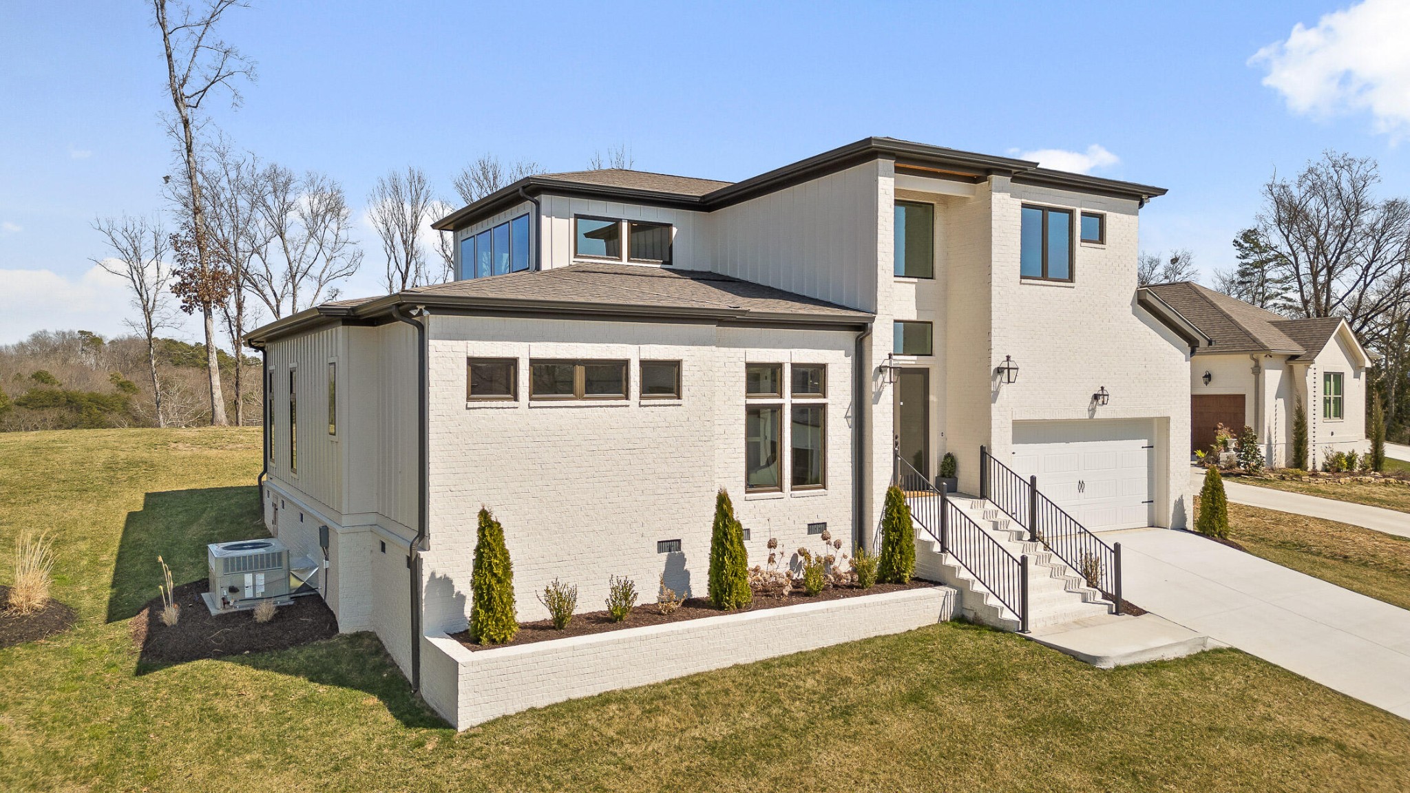 1825 River Breeze Drive