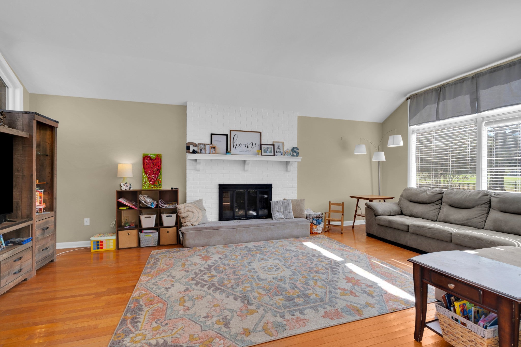 203 Kingsridge Blvd