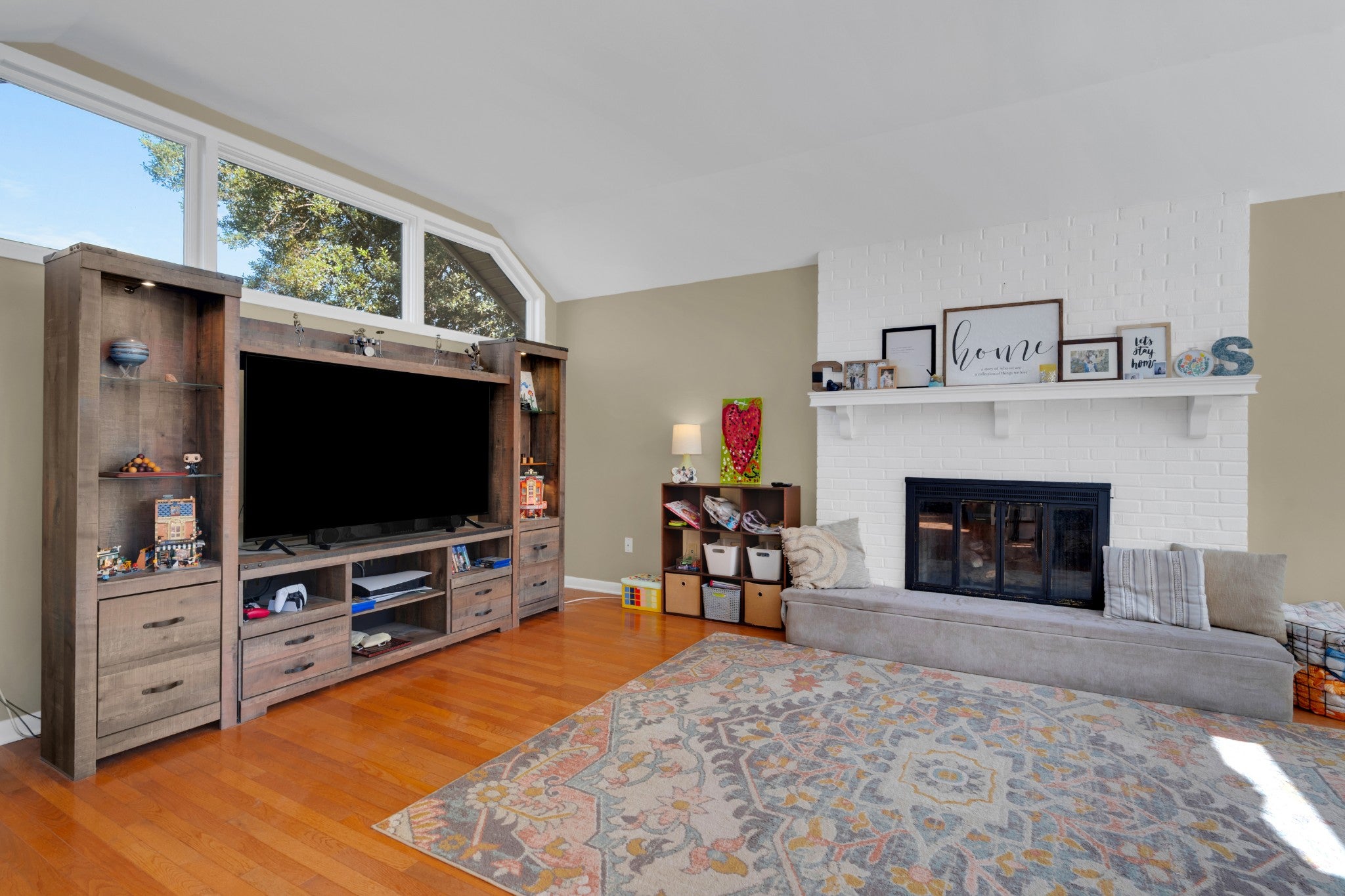 203 Kingsridge Blvd