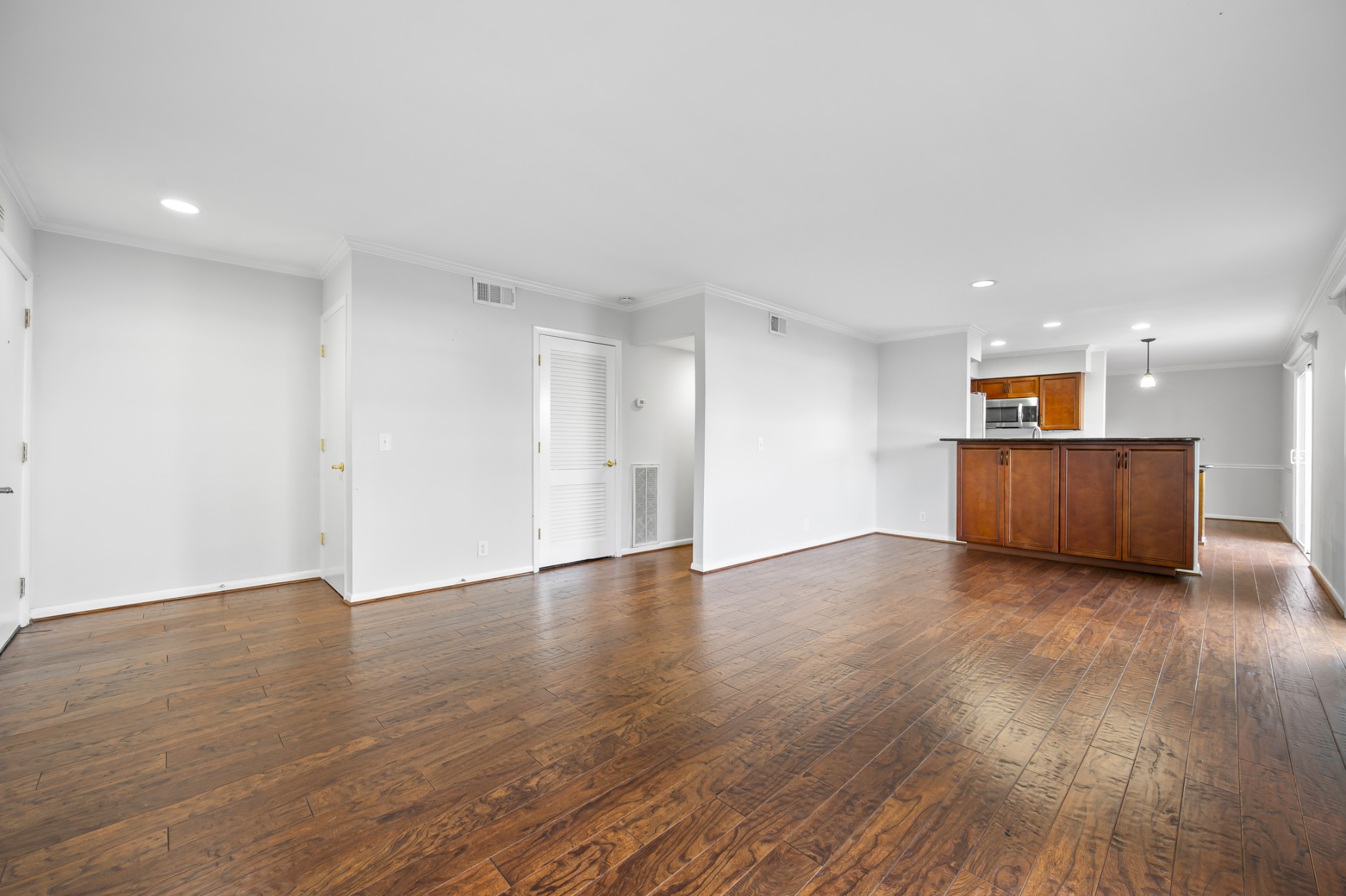 1900 Richard Jones Rd X2