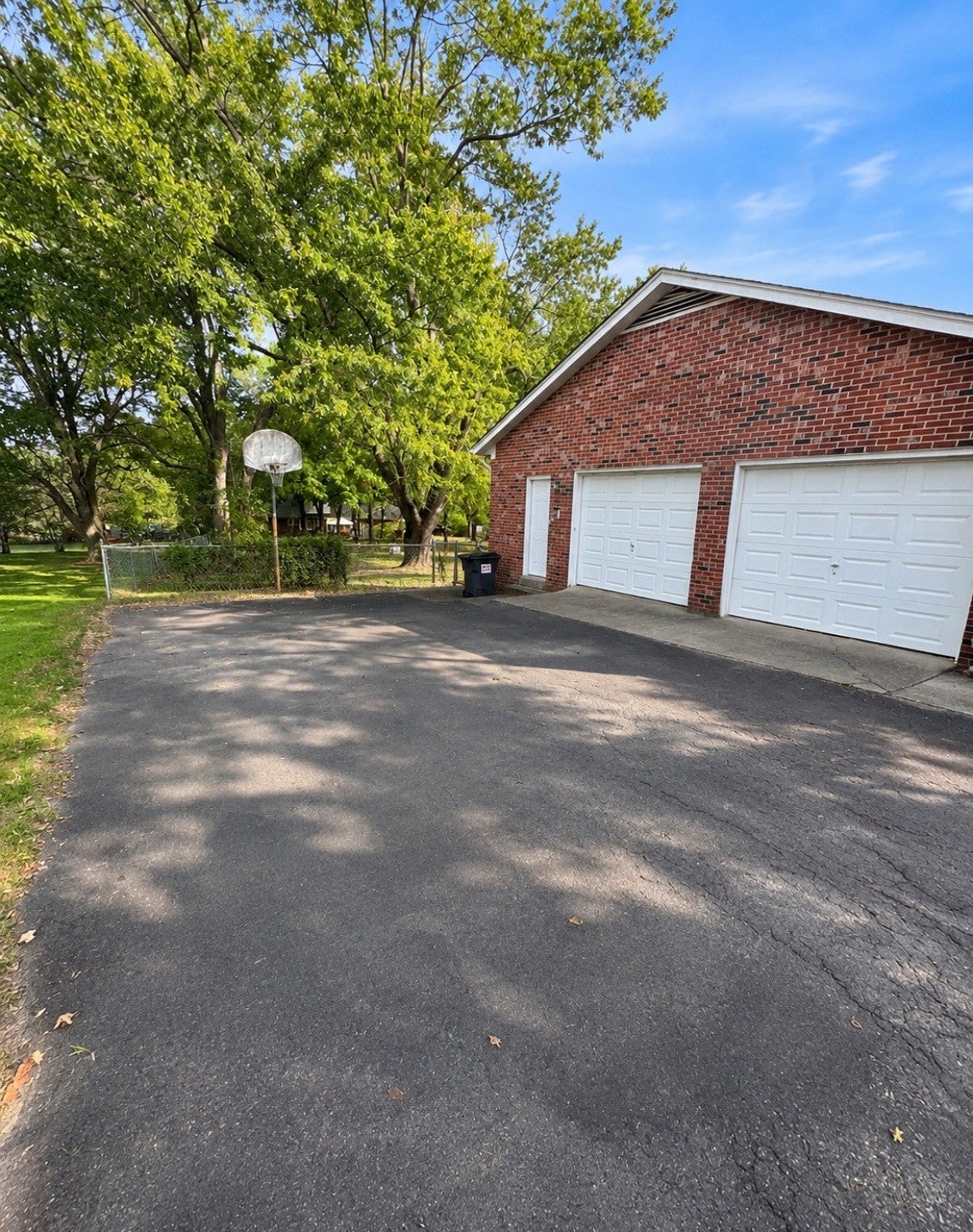 643 Rampart Ln